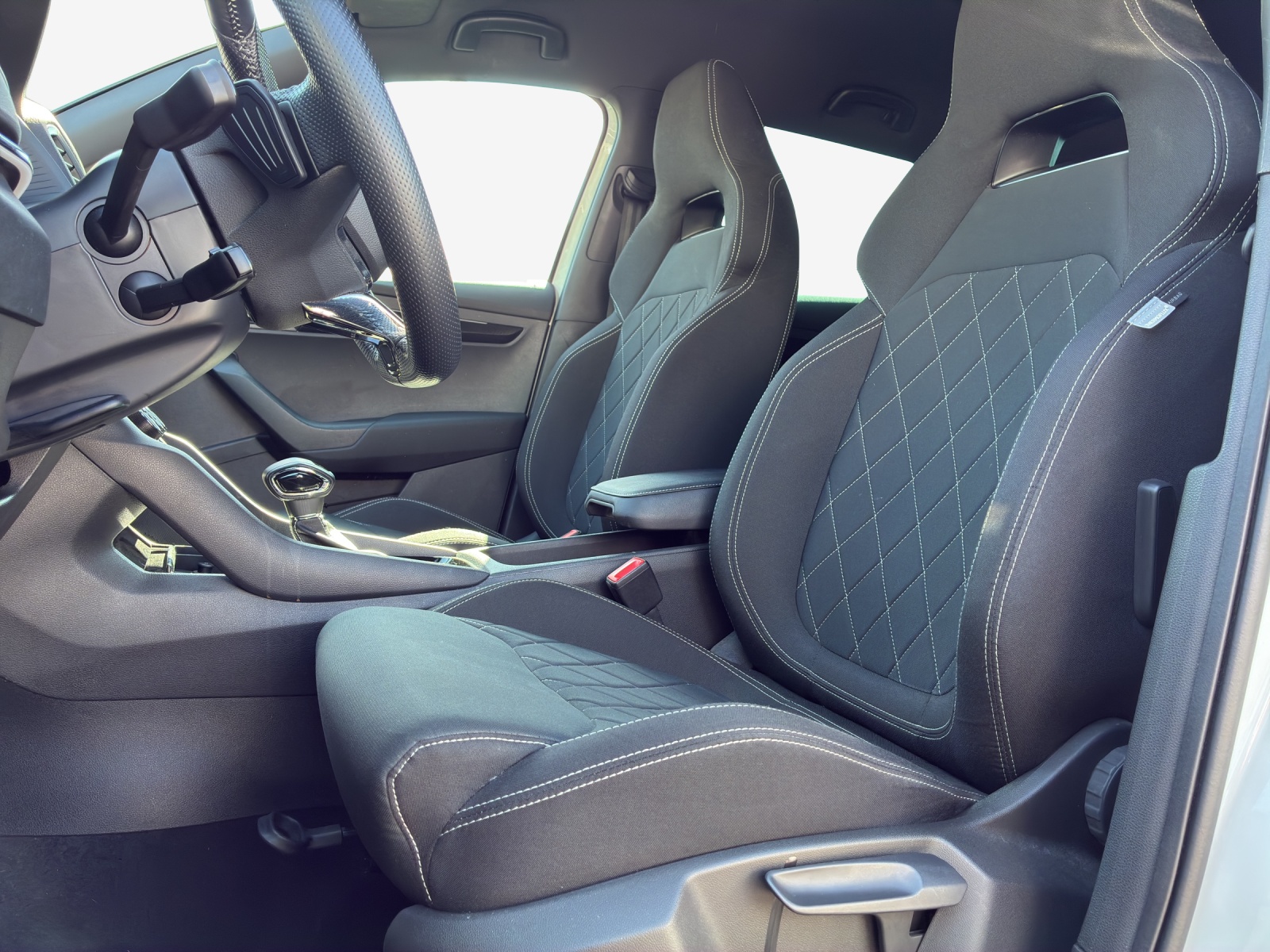 SKODA Karoq 1.5 TSI ACT SportLine DSG-image-7