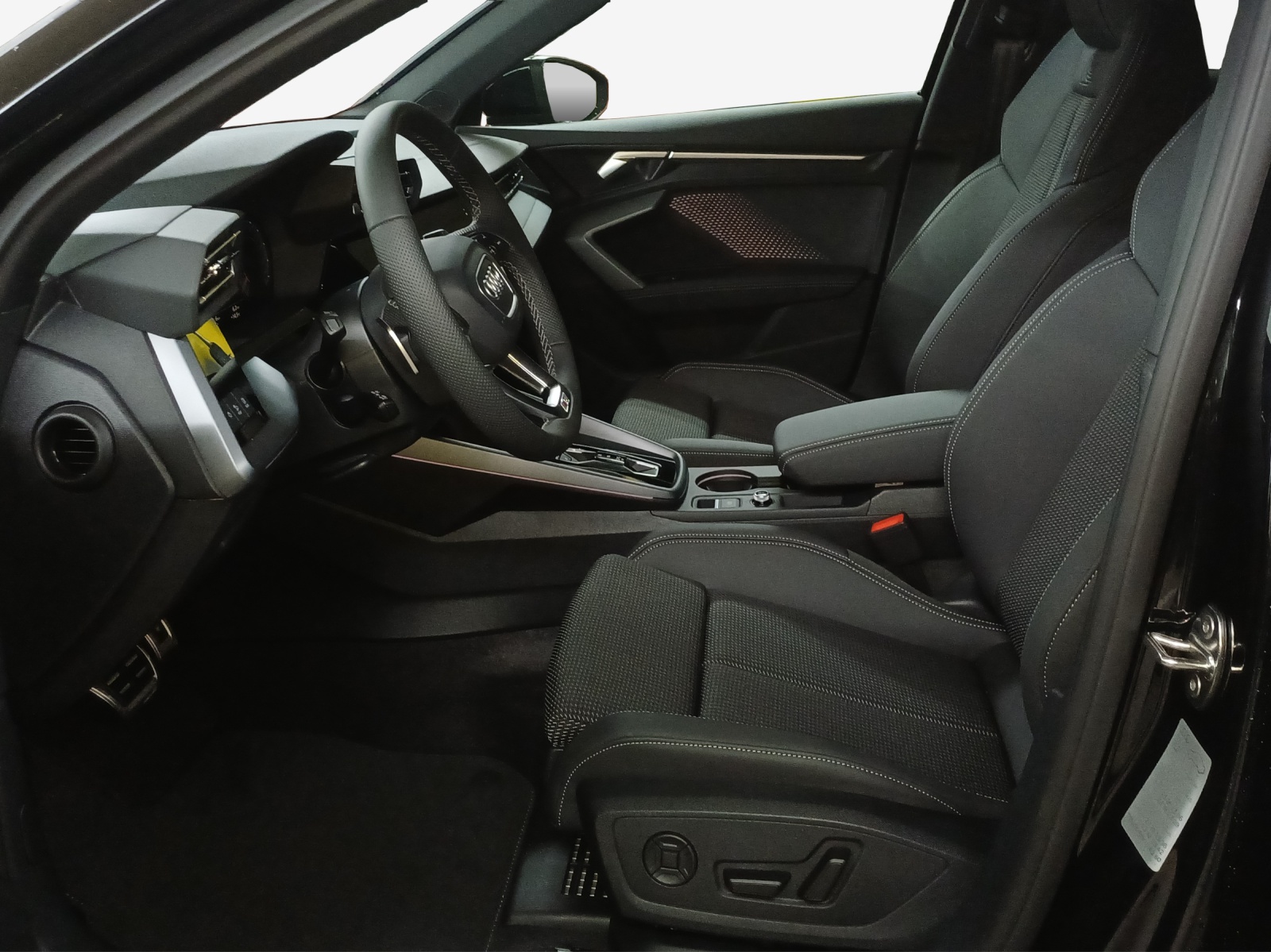 AUDI A3 Sportback TFSI 110 kW S line S tronic-image-7
