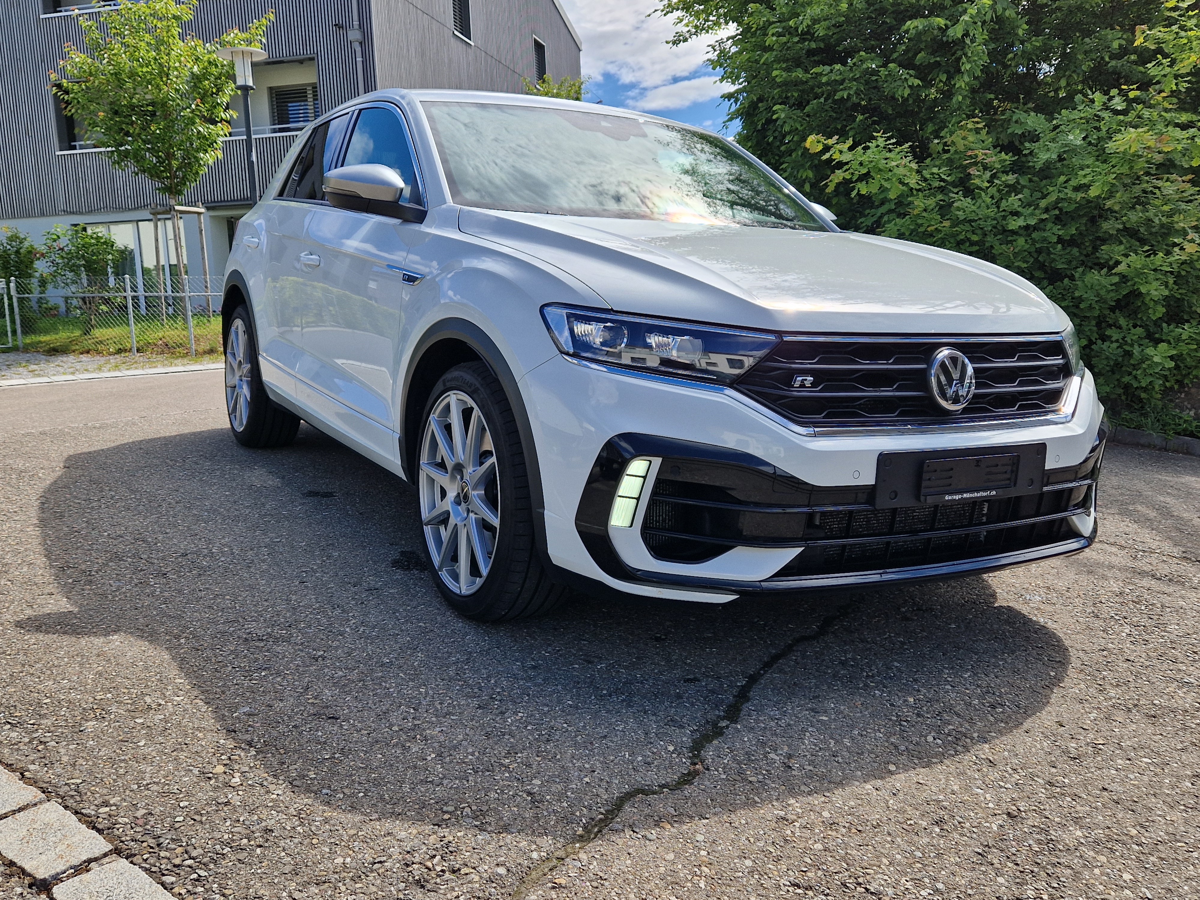Car photo