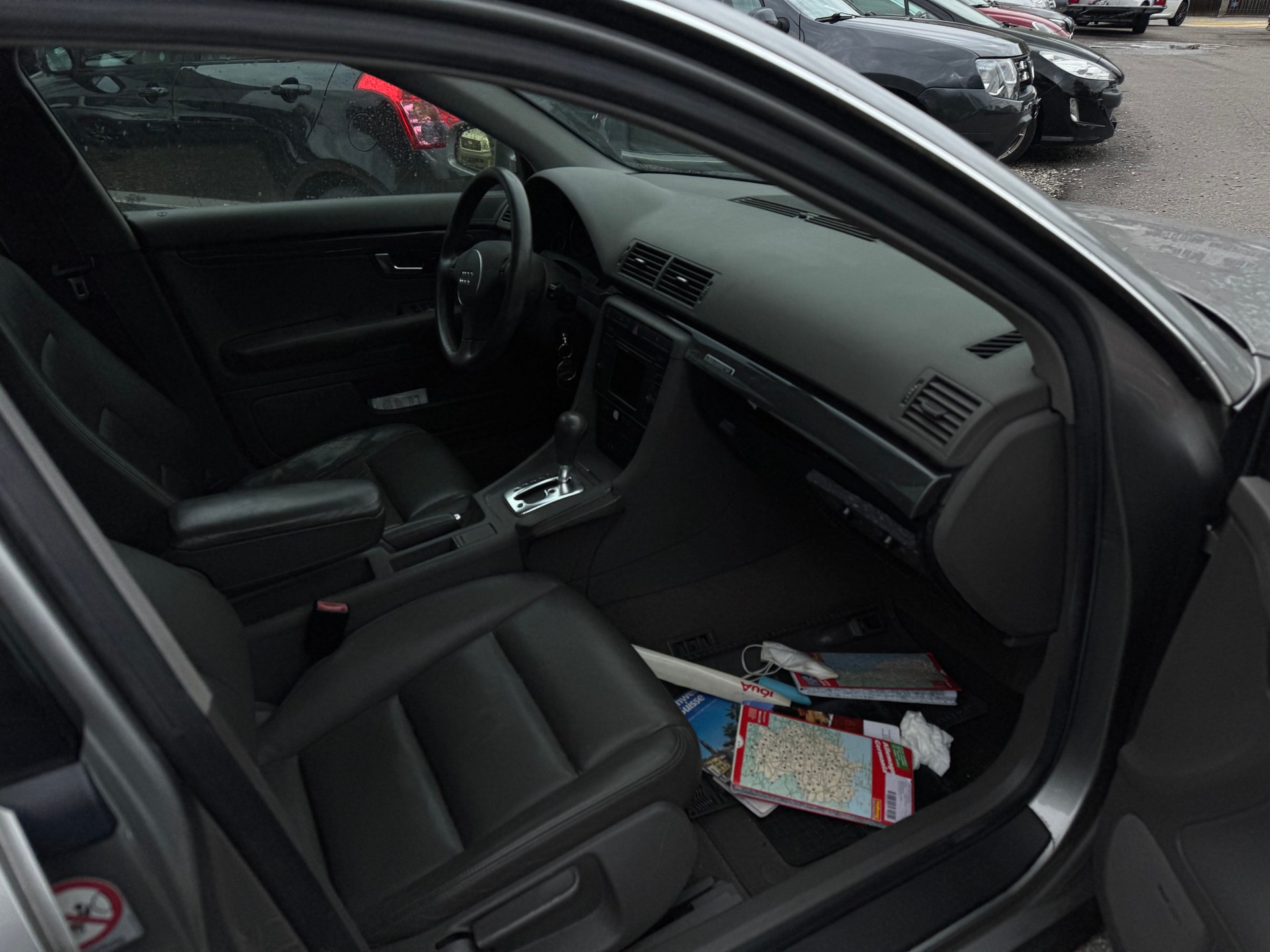 AUDI A4 3.0 V6 quattro-image-10