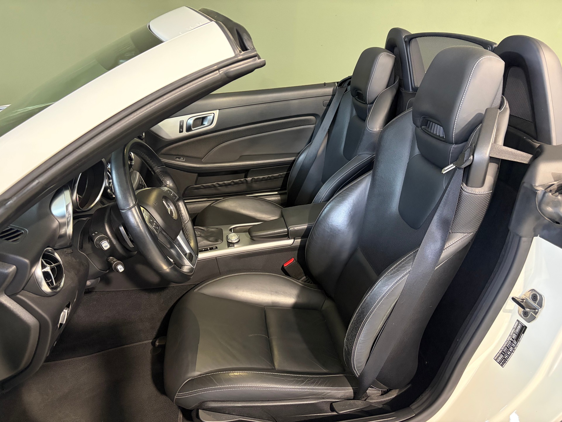 MERCEDES-BENZ SLK 250 7G-Tronic*AMG-Line*Ch-Fahrzeug*Kopfraumheizung*-image-5