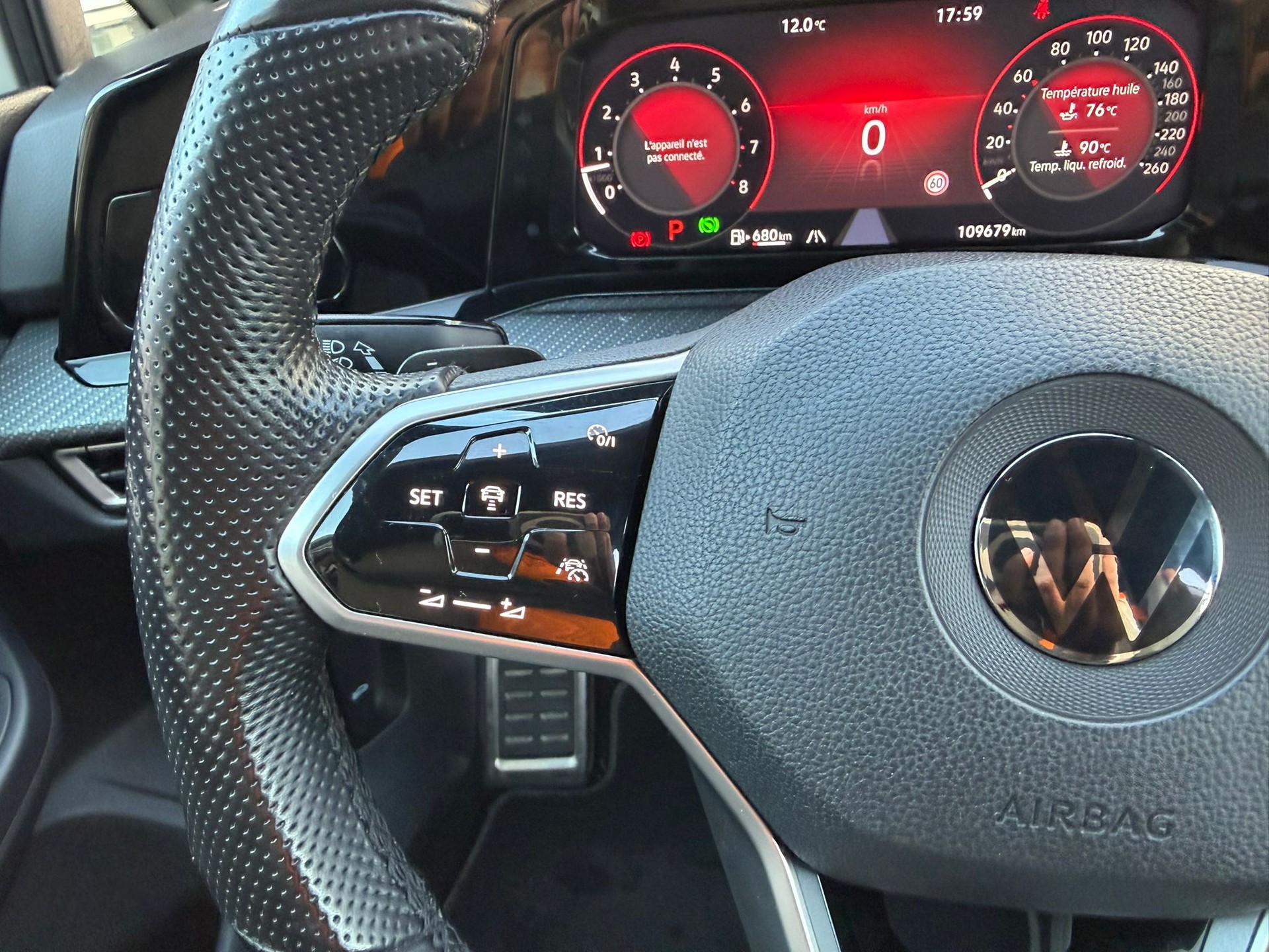 VW Golf 1.5 eTSI mHEV ACT R-Line DSG-image-15