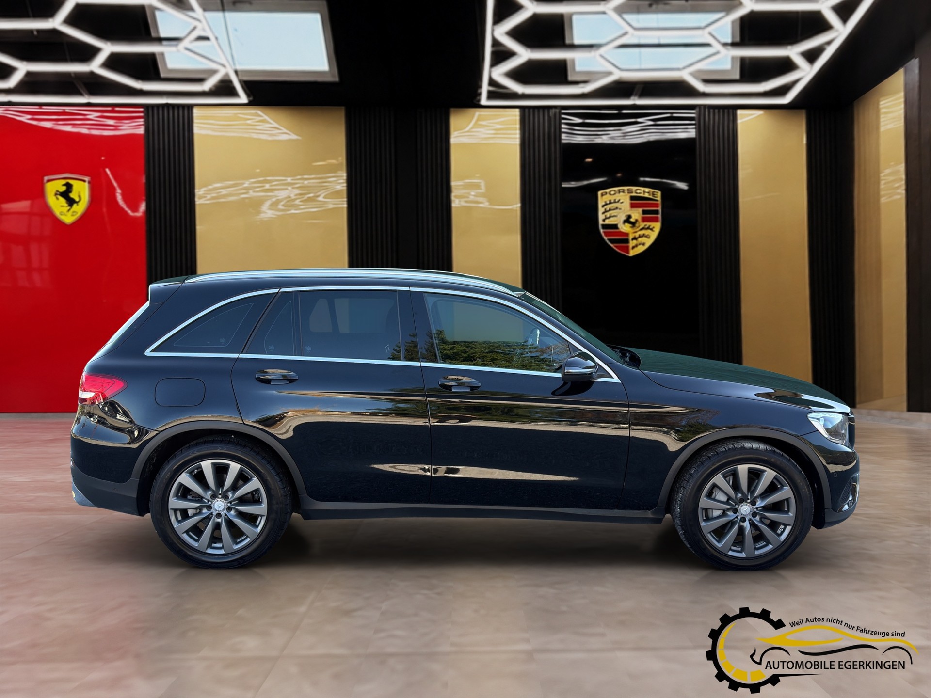MERCEDES-BENZ GLC 220 d 4Matic 9G-Tronic-image-3