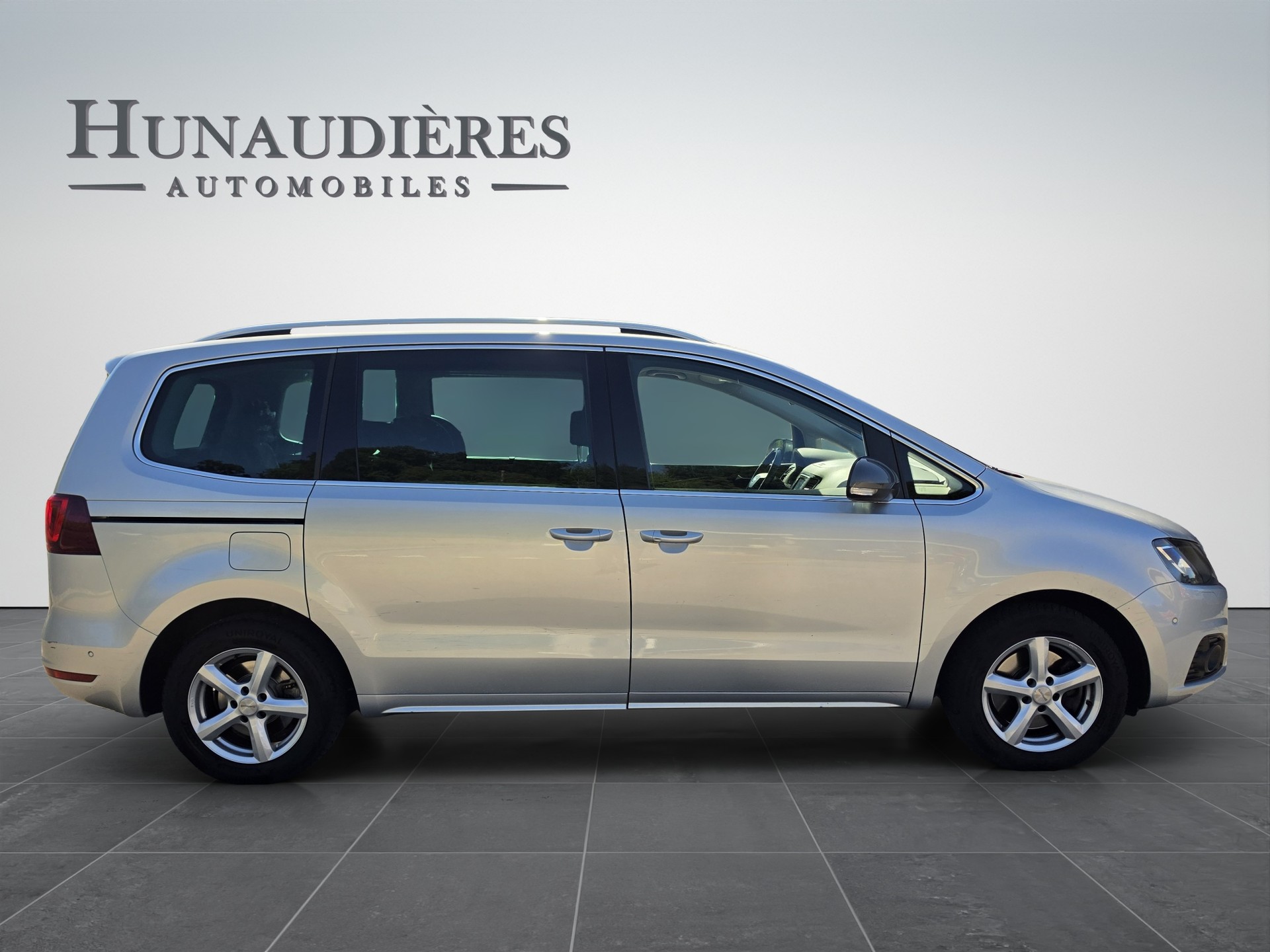 SEAT Alhambra 1.4 TSI DSG SWISS FR2-image-13
