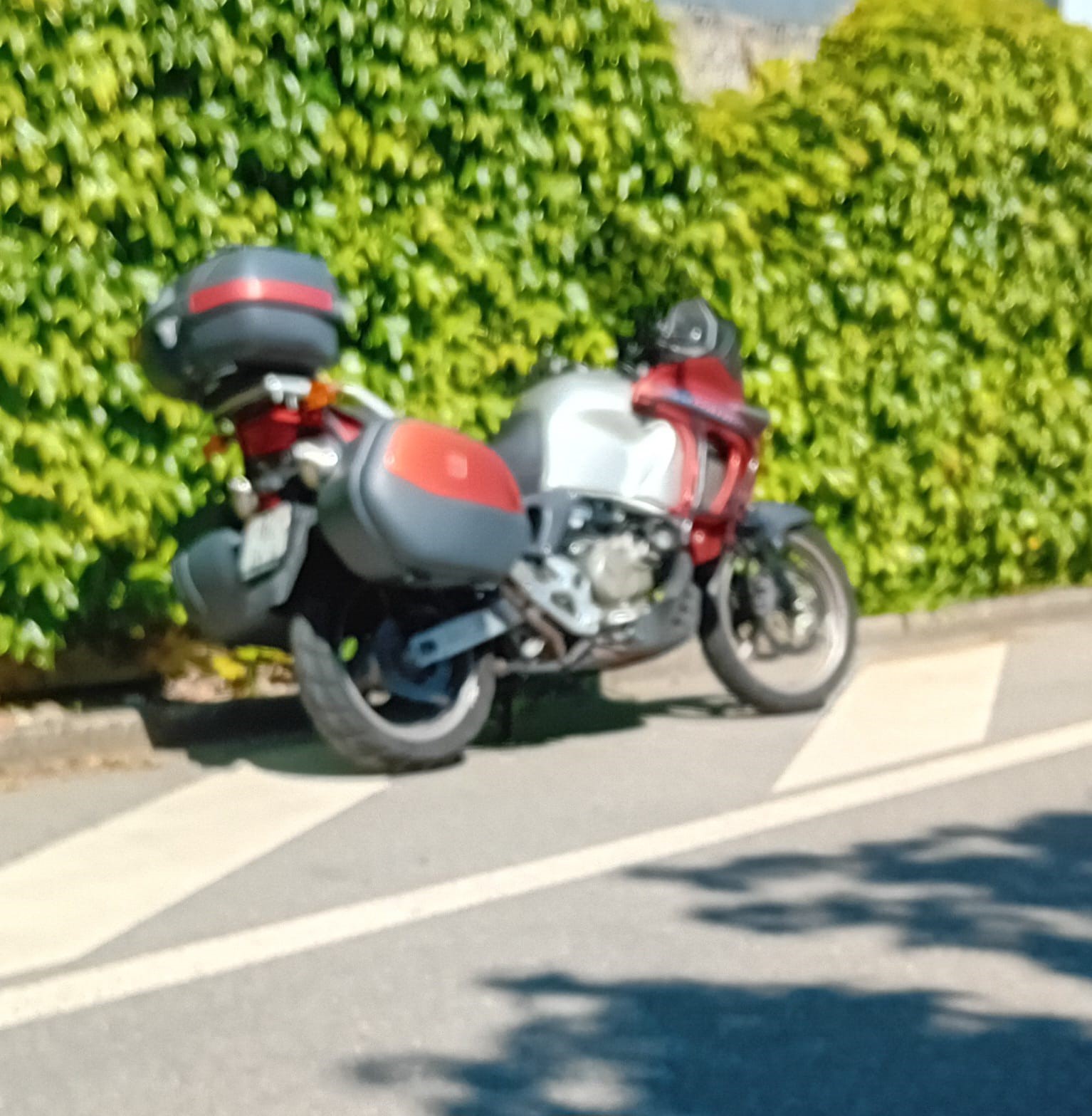 HONDA XL 1000 V Varadero-image-2