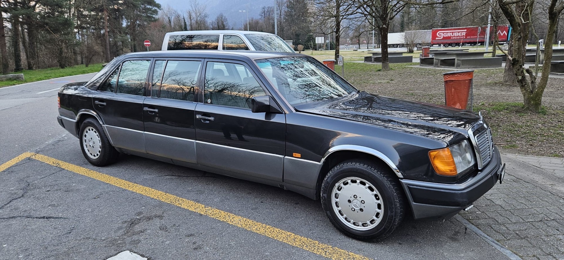 MERCEDES-BENZ 260 E lang-image-4