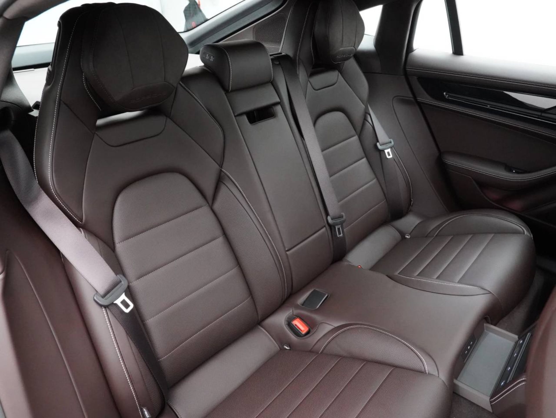 PORSCHE Panamera GTS-image-29