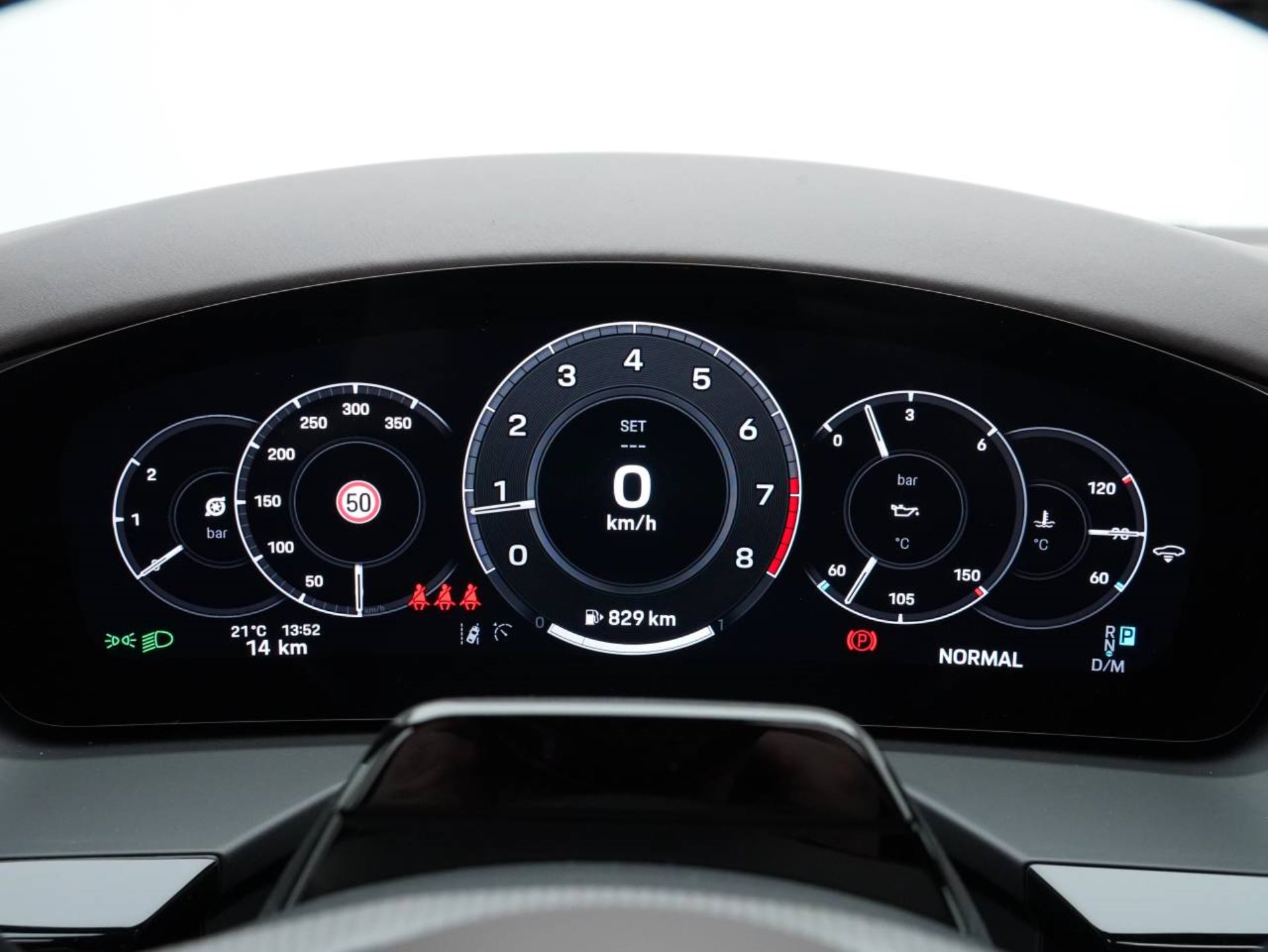 PORSCHE Panamera GTS-image-16