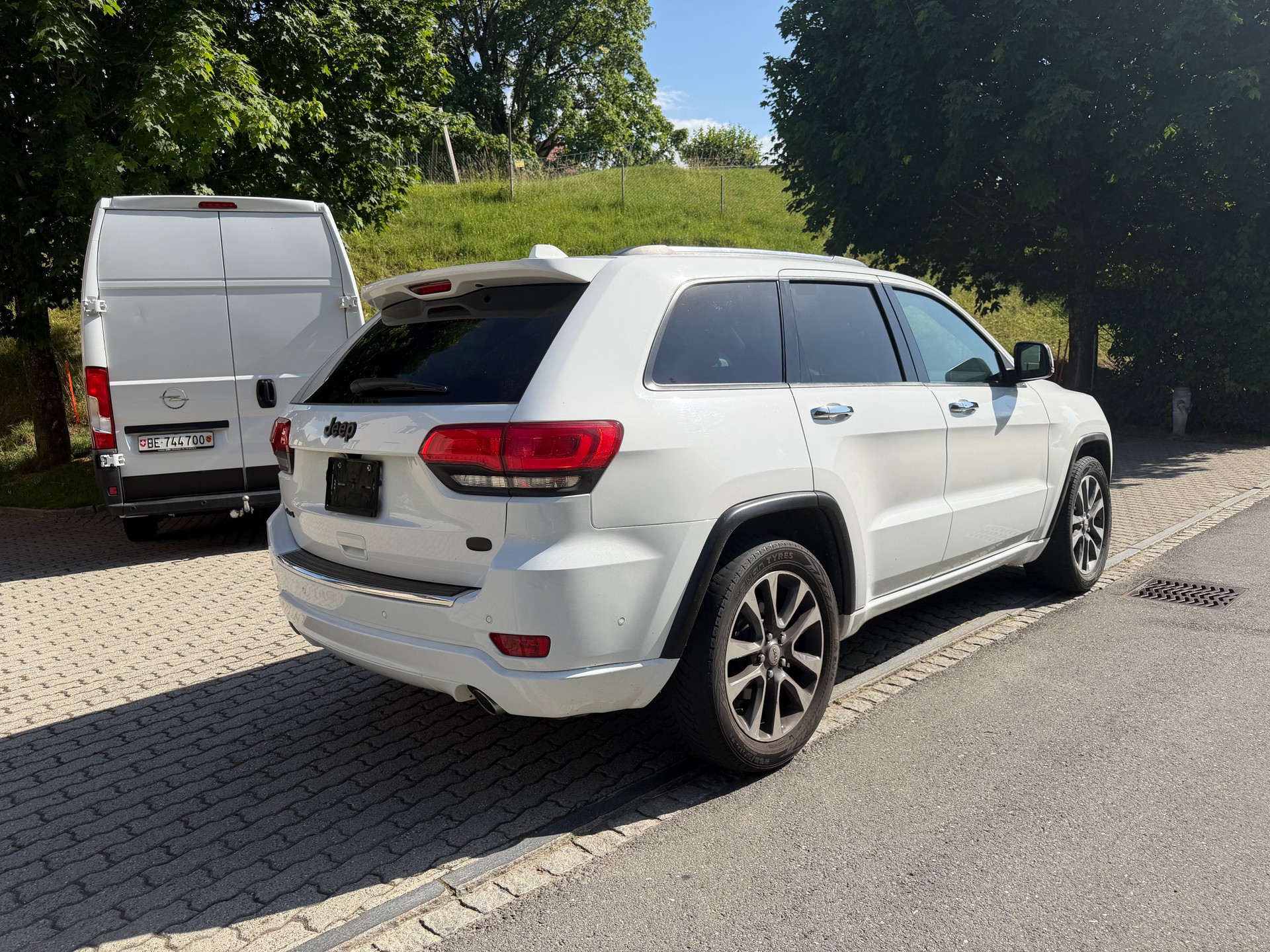 JEEP 3.0 CRD 250 Overland-image-3