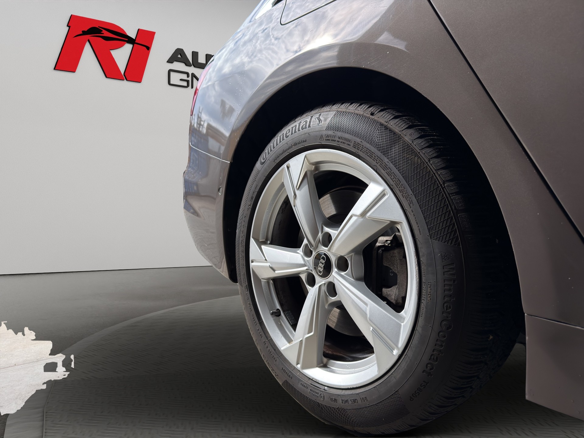 AUDI A6 Avant 50 TDI Sport quattro tiptronic-image-17