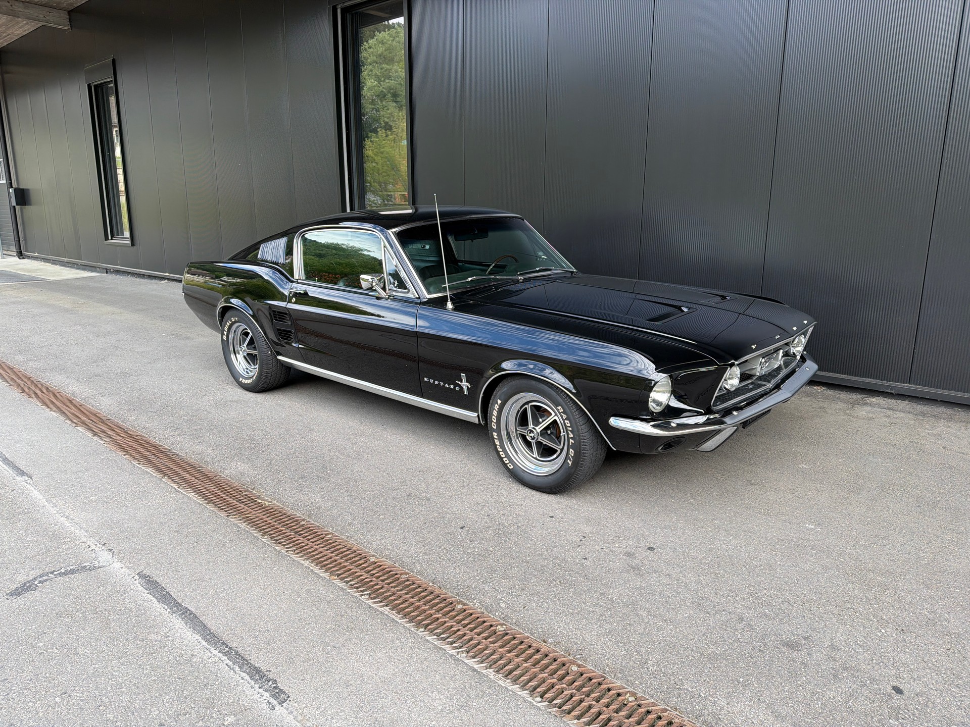 FORD Mustang 289 V8 Fastback-image-6