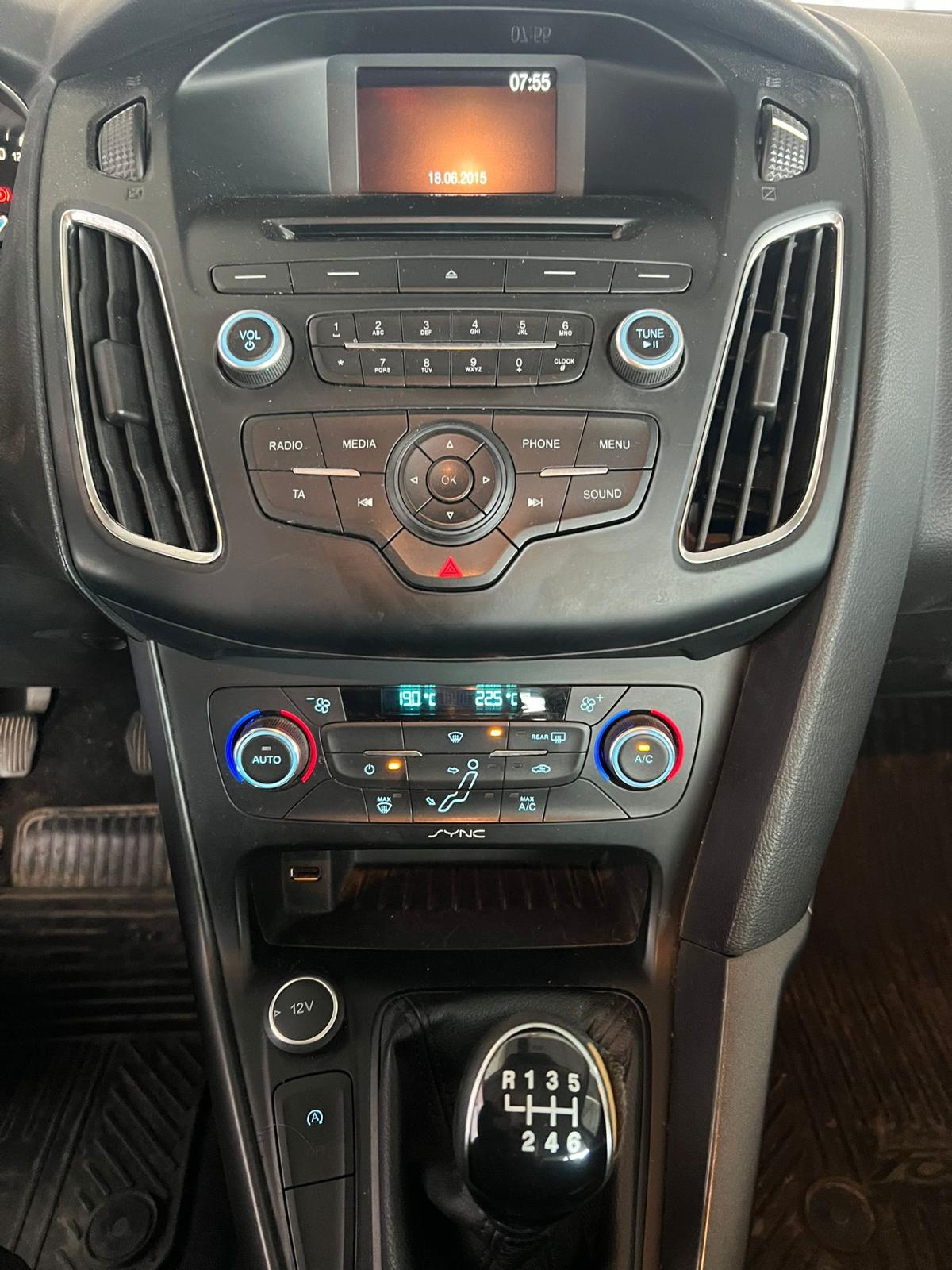 FORD Focus 1.0 SCTi Trend-image-13