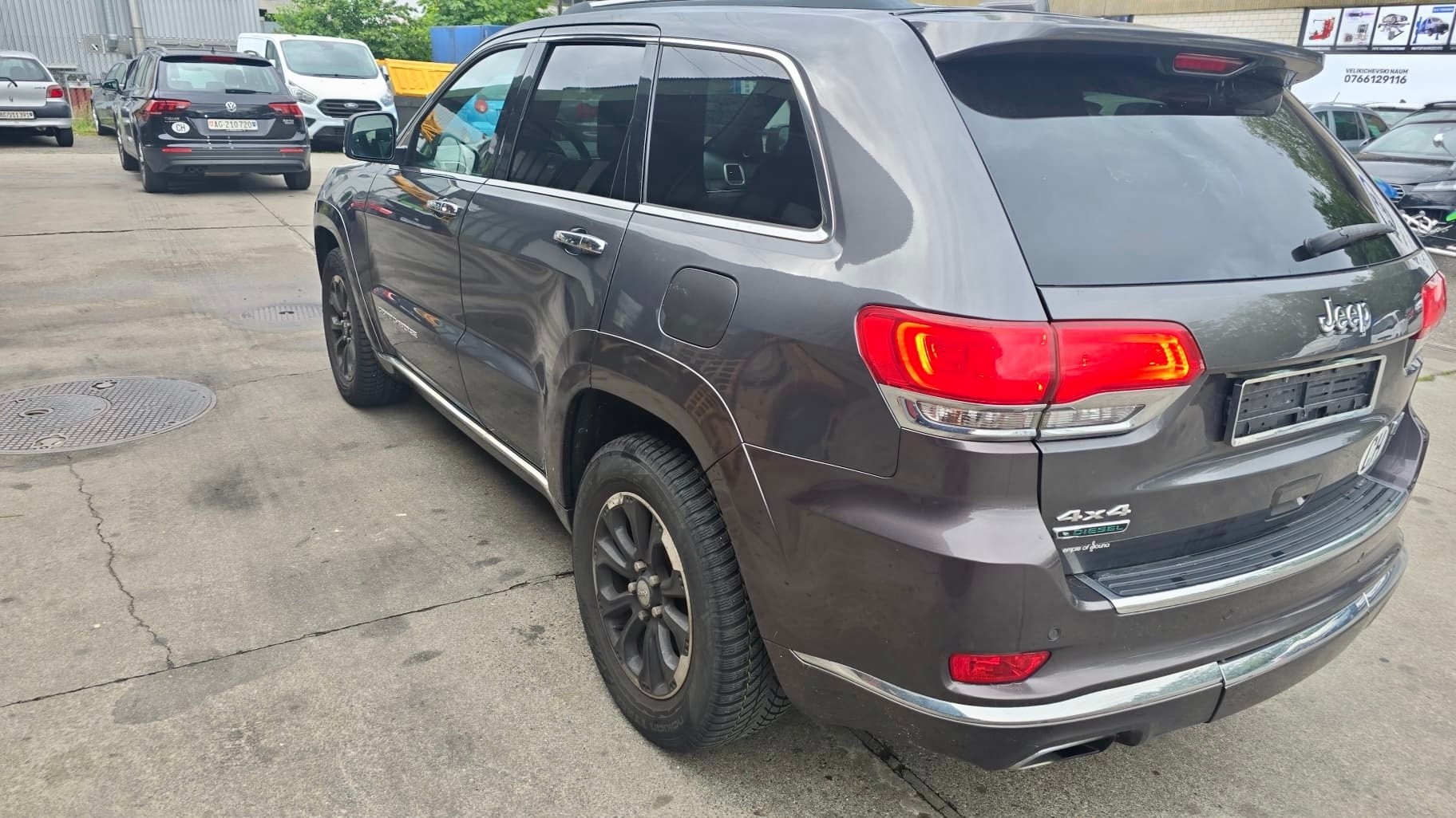 JEEP Grand Cherokee 3.0 CRD Summit Automatic-image-4