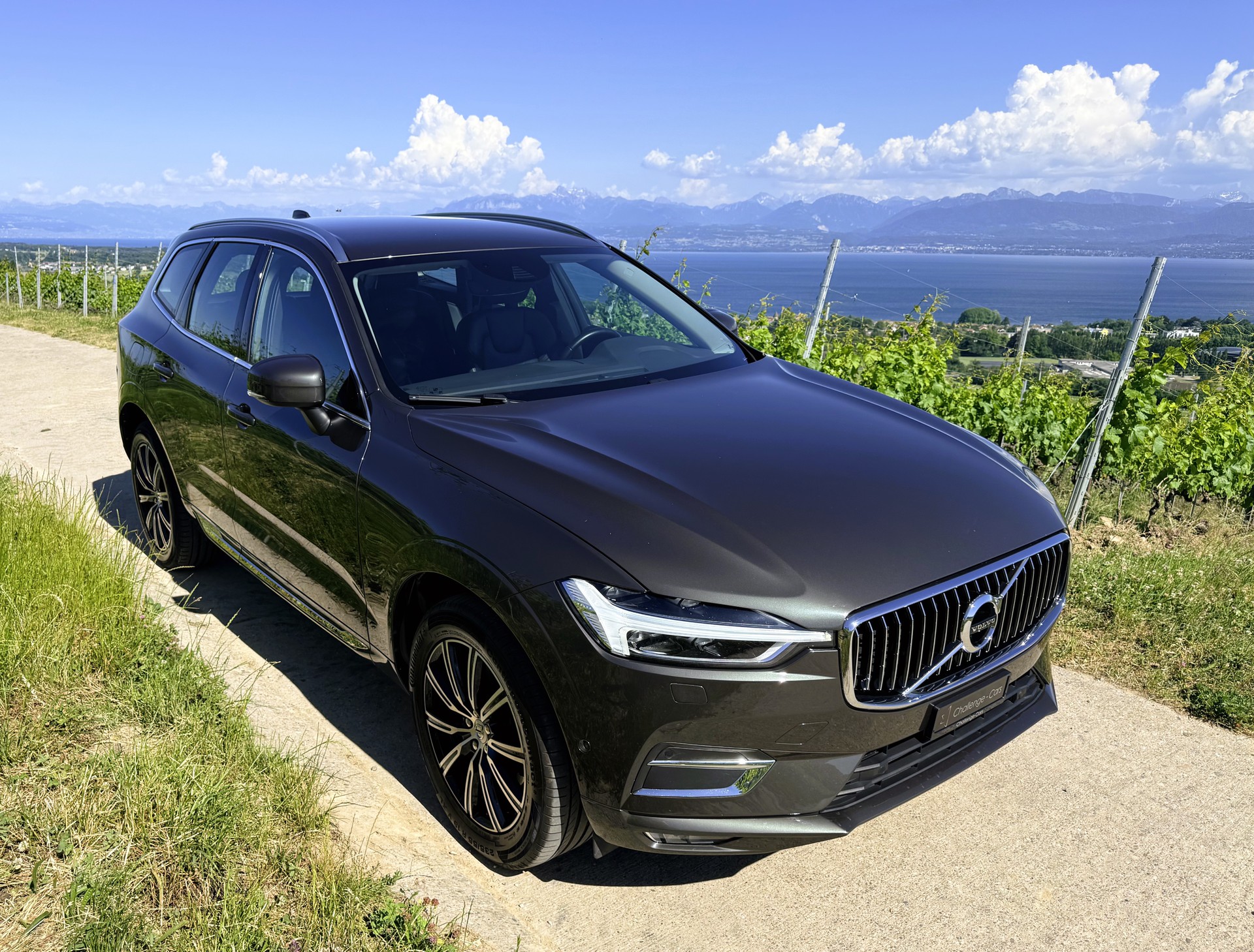 VOLVO XC60 D5 AWD Inscription Geartronic-image-3