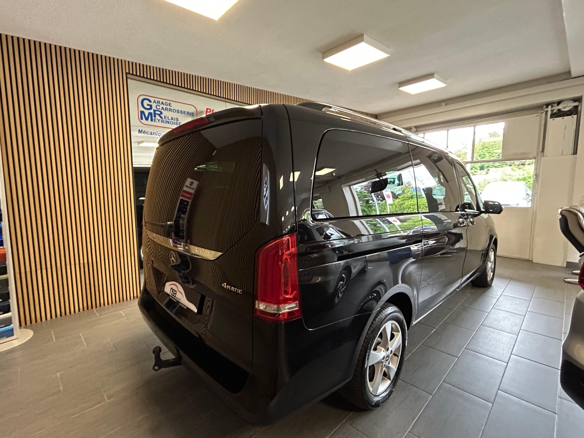 MERCEDES-BENZ V 250 d BlueTec lang 4matic Van 7 PLACES/7PLATZ-image-6
