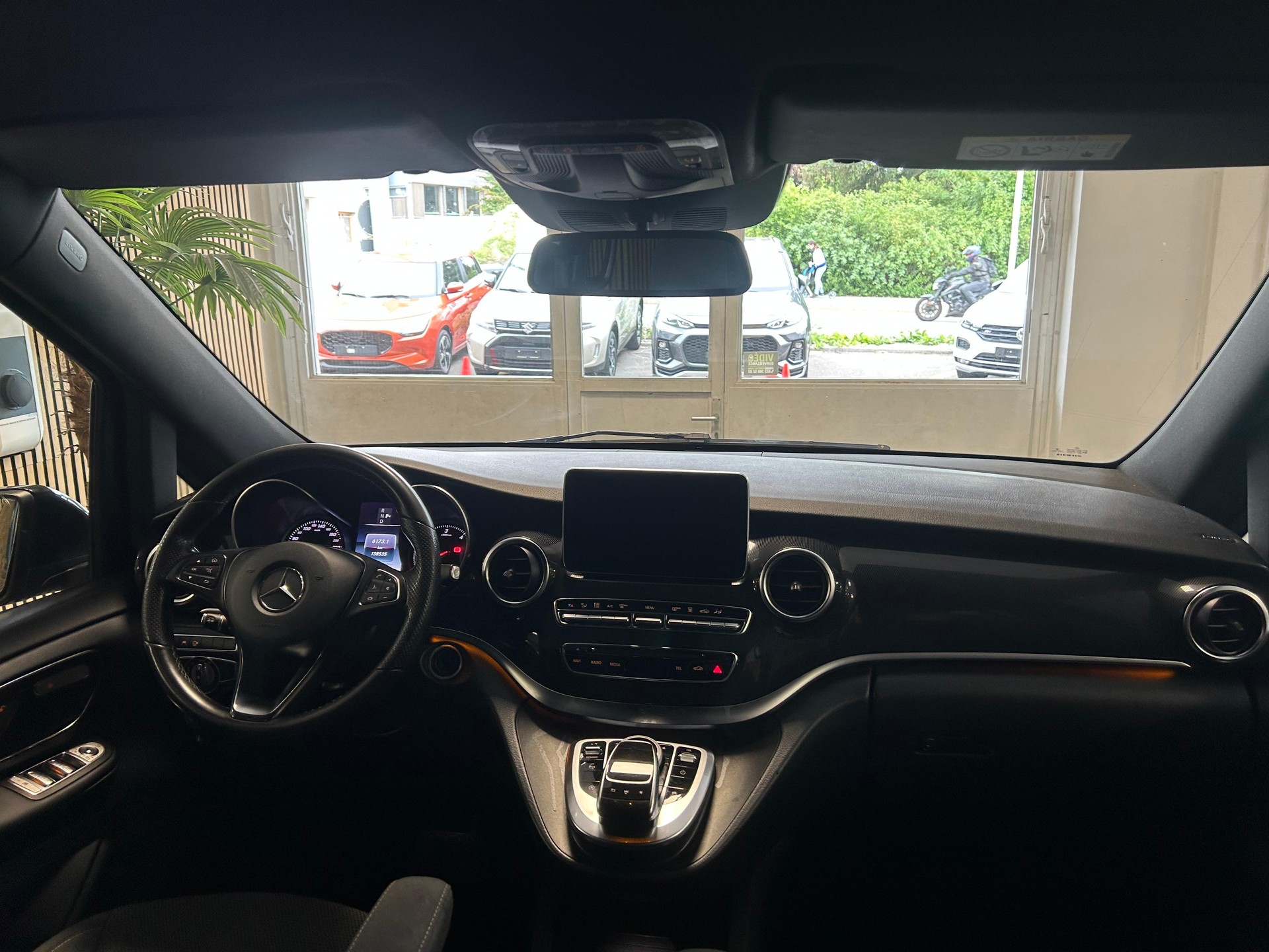 MERCEDES-BENZ V 250 d BlueTec lang 4matic Van 7 PLACES/7PLATZ-image-7