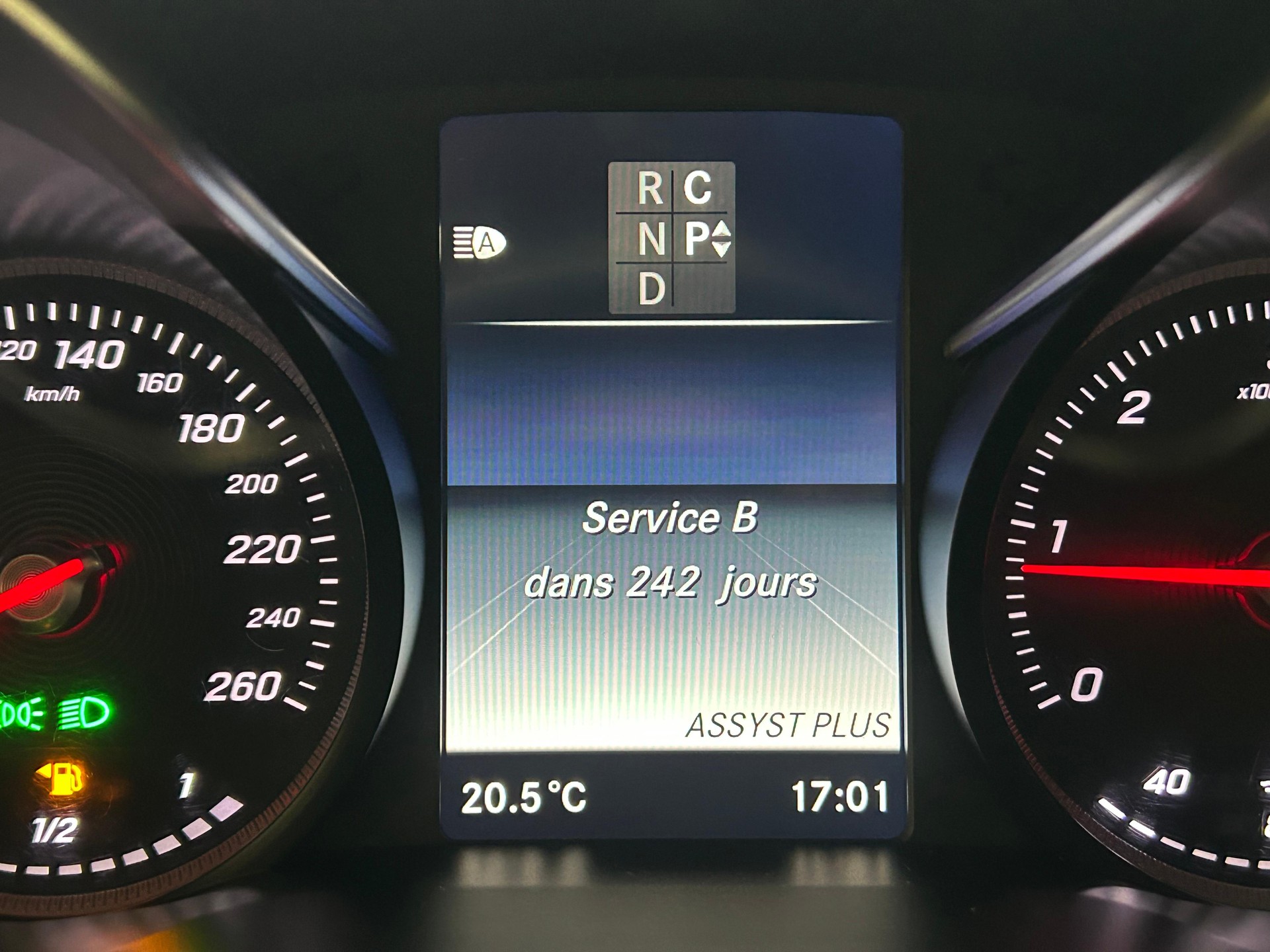 MERCEDES-BENZ V 250 d BlueTec lang 4matic Van 7 PLACES/7PLATZ-image-10