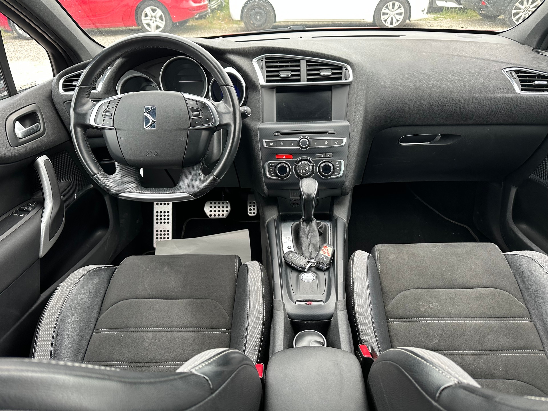 DS AUTOMOBILES DS 4 Crossback 2.0 BlueHDi Sport Chic Automatic-image-9