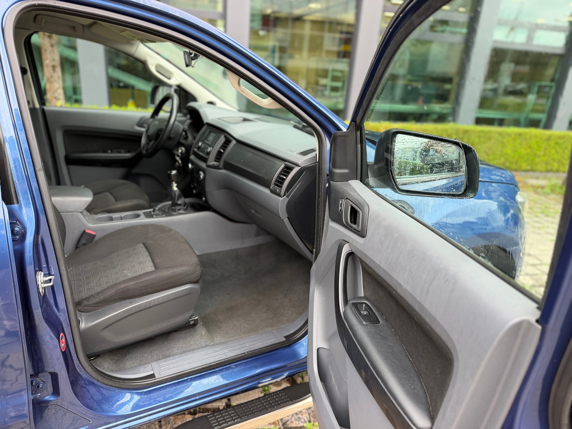 FORD Ranger XL 2.2 TDCi 4x4-image-12