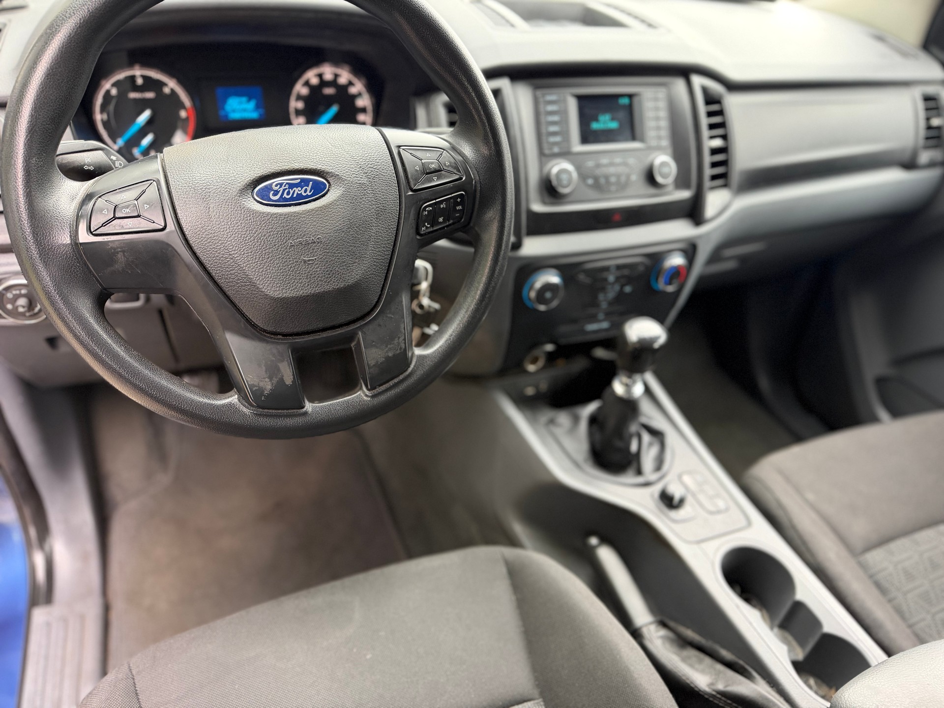 FORD Ranger XL 2.2 TDCi 4x4-image-15