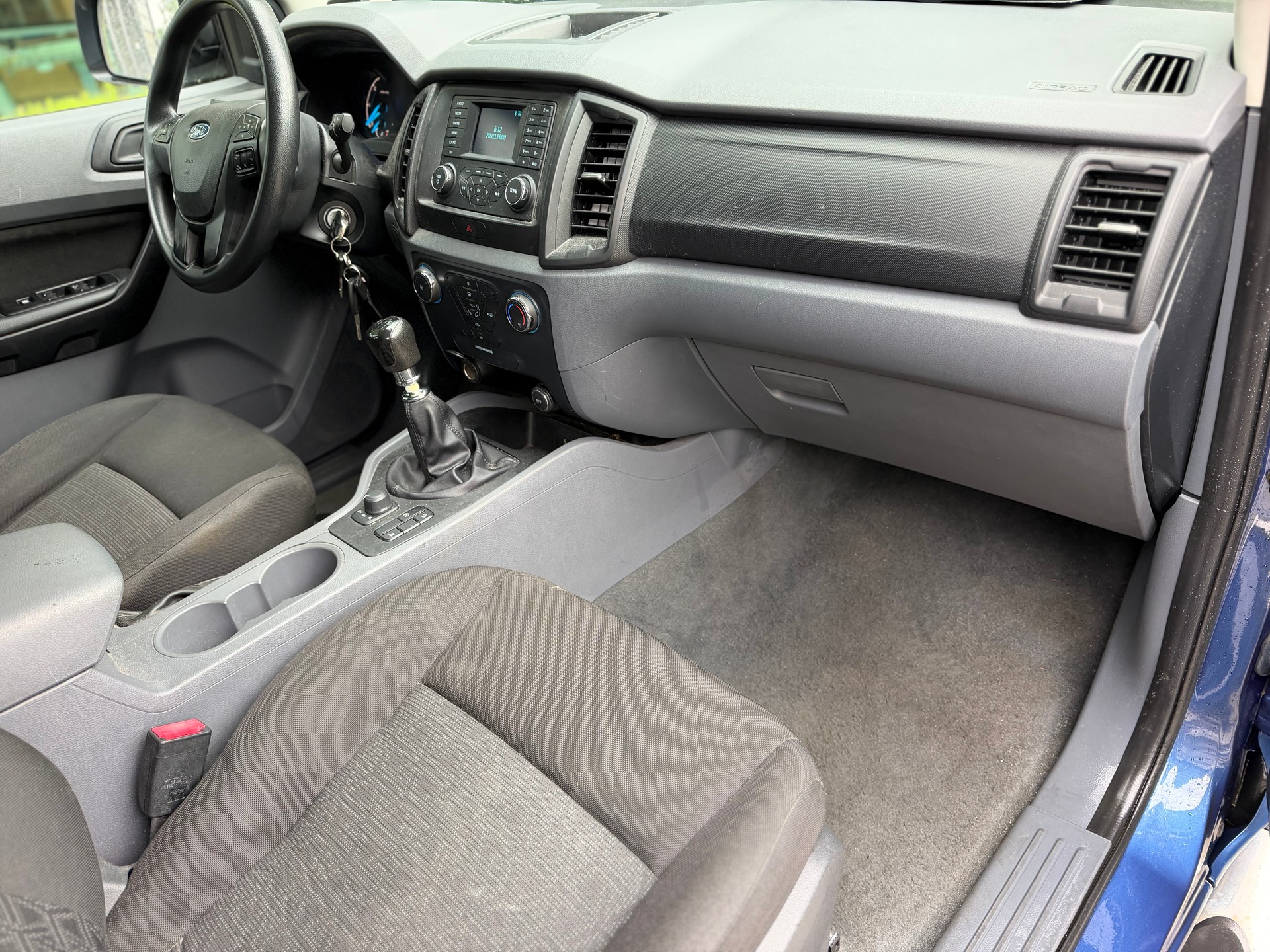 FORD Ranger XL 2.2 TDCi 4x4-image-14
