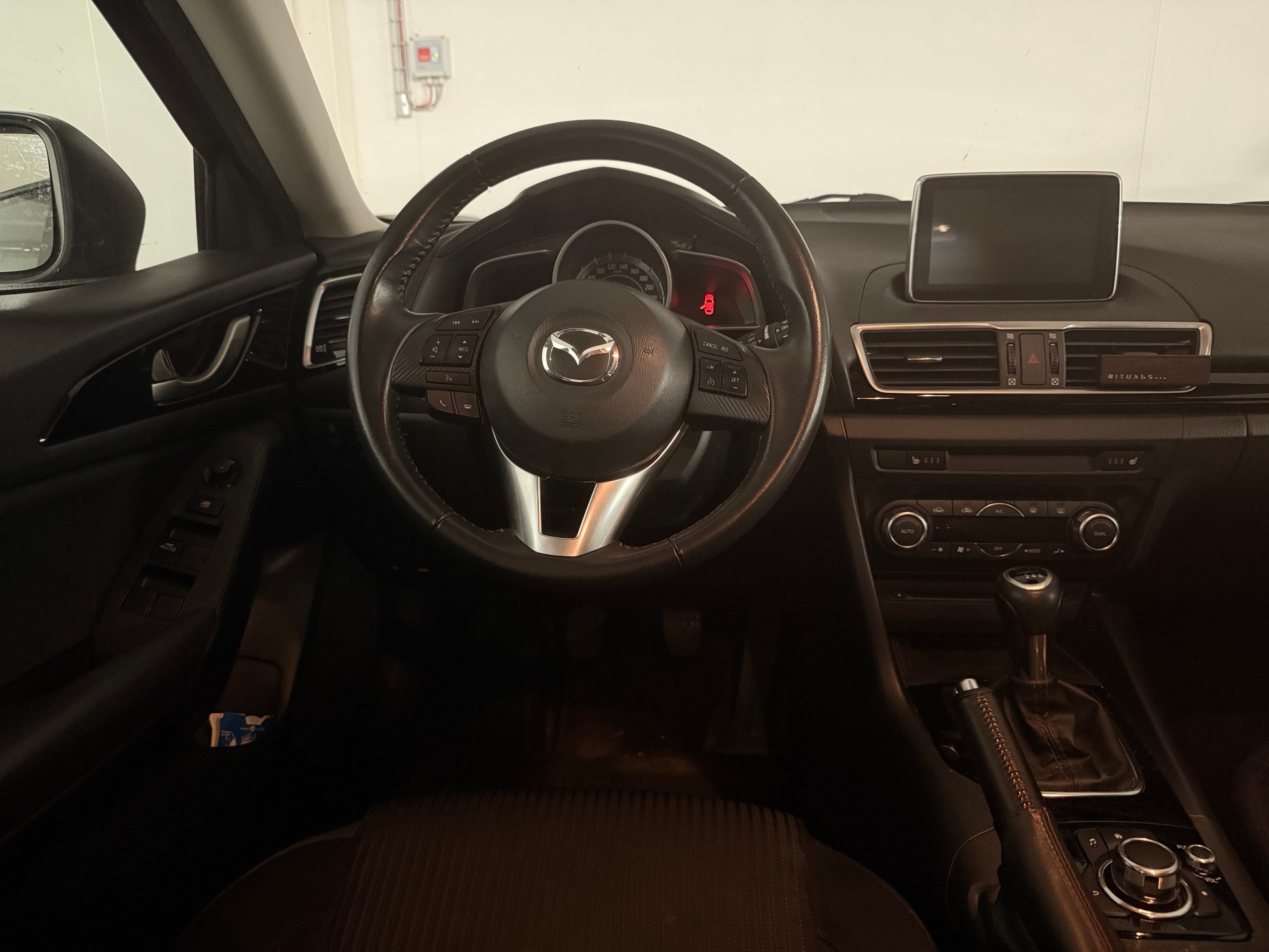 MAZDA SKYACTIV-D 105-image-4