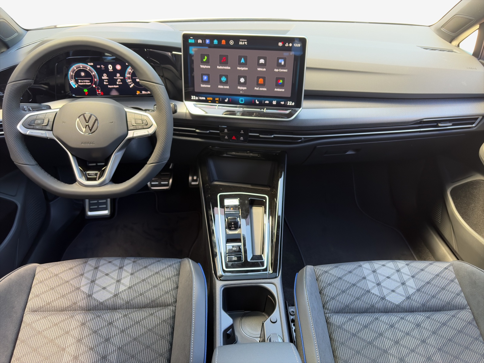 VW Golf 2.0 TSI R-Line DSG 4 Motion-image-8