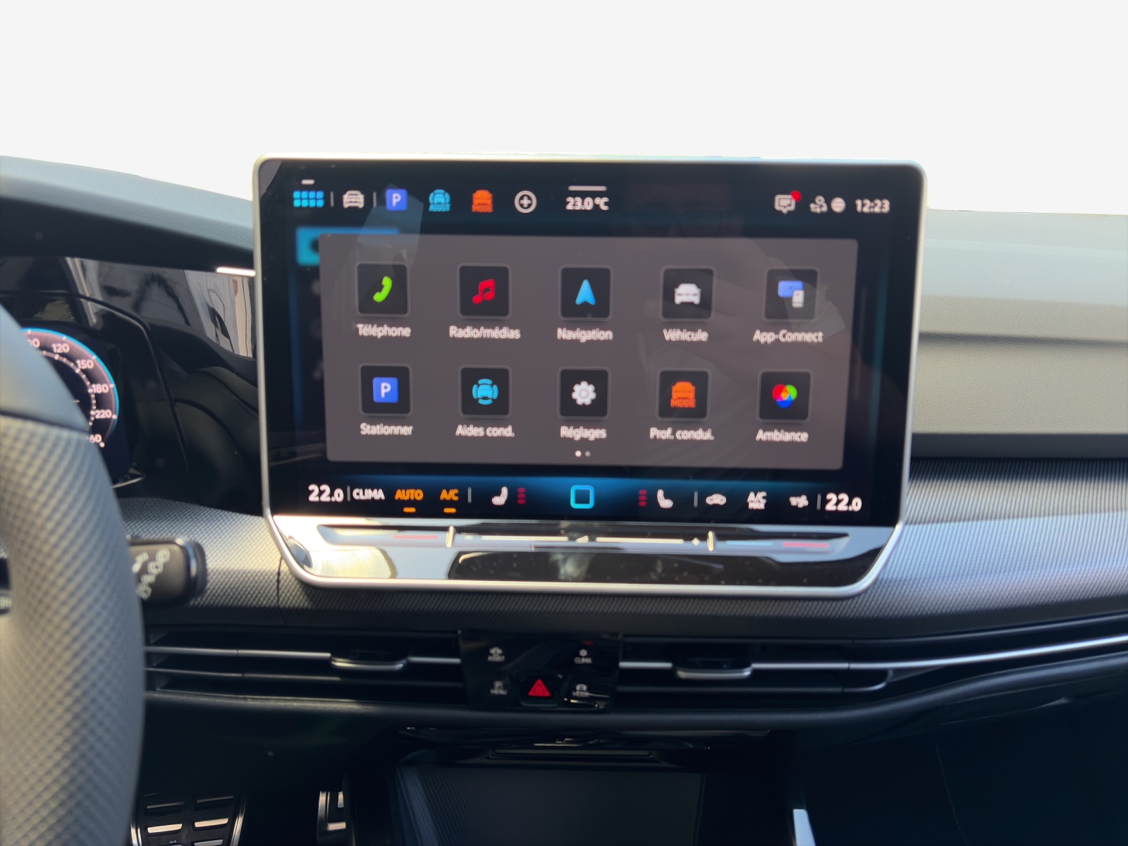 VW Golf 2.0 TSI R-Line DSG 4 Motion-image-10