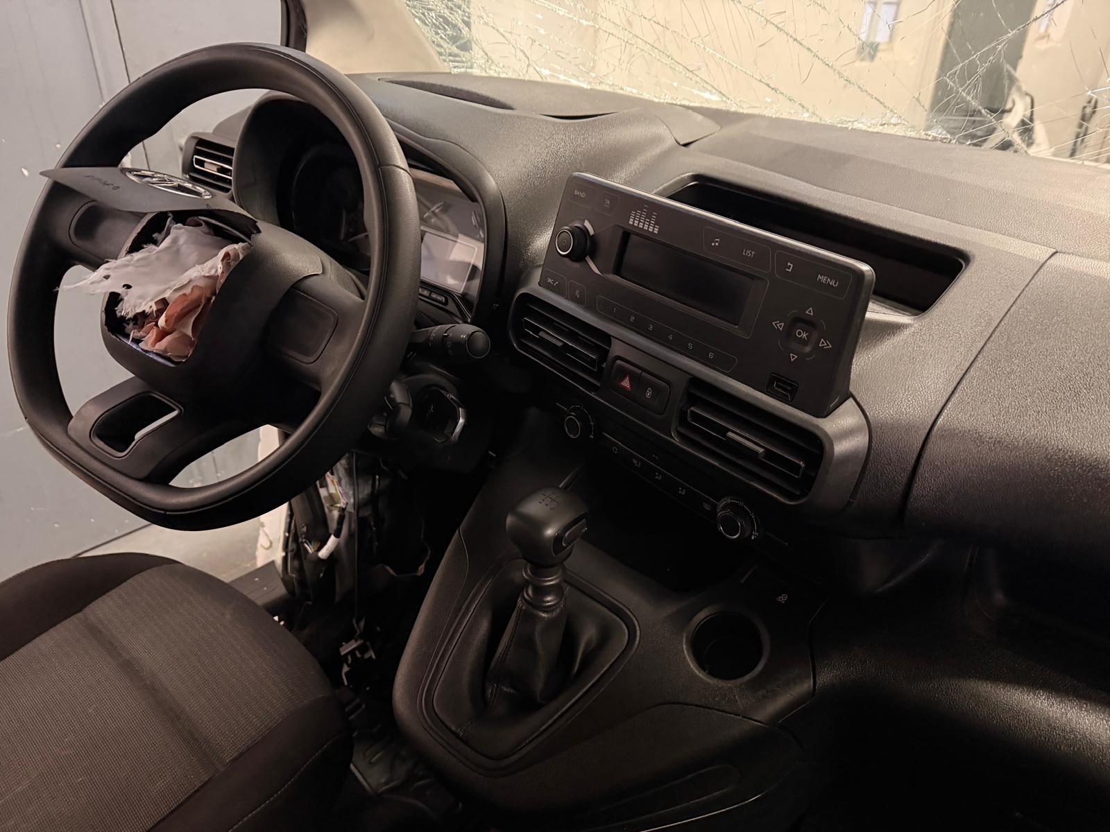 TOYOTA Proace City Verso 1.2 Shuttle Medium-image-7