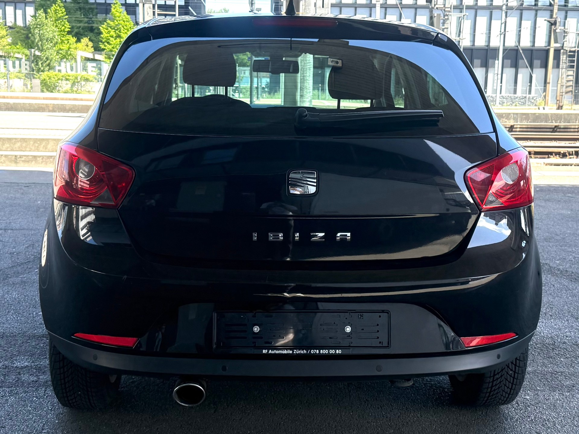 SEAT Ibiza 1.6 Style DSG-image-5