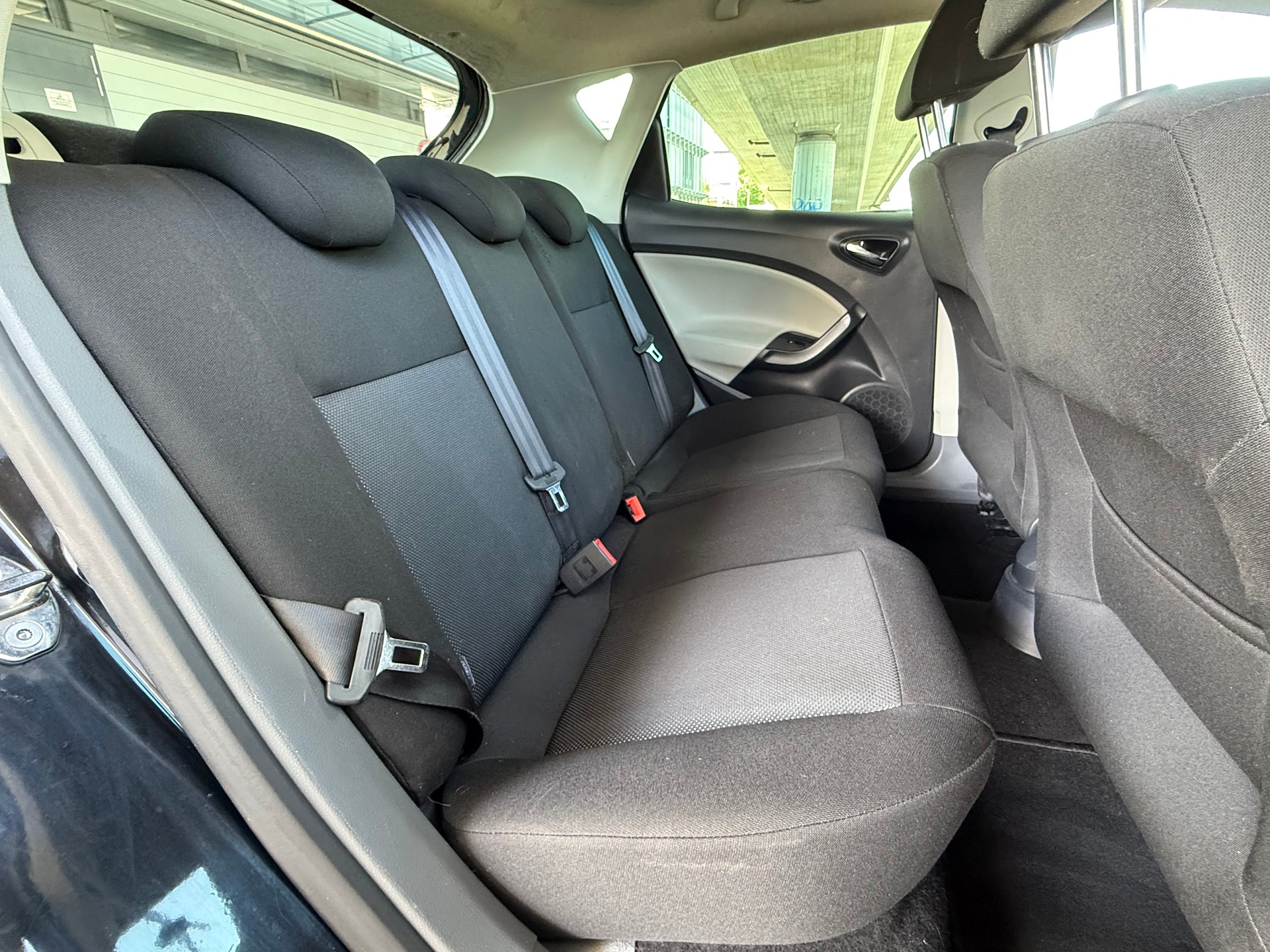 SEAT Ibiza 1.6 Style DSG-image-13