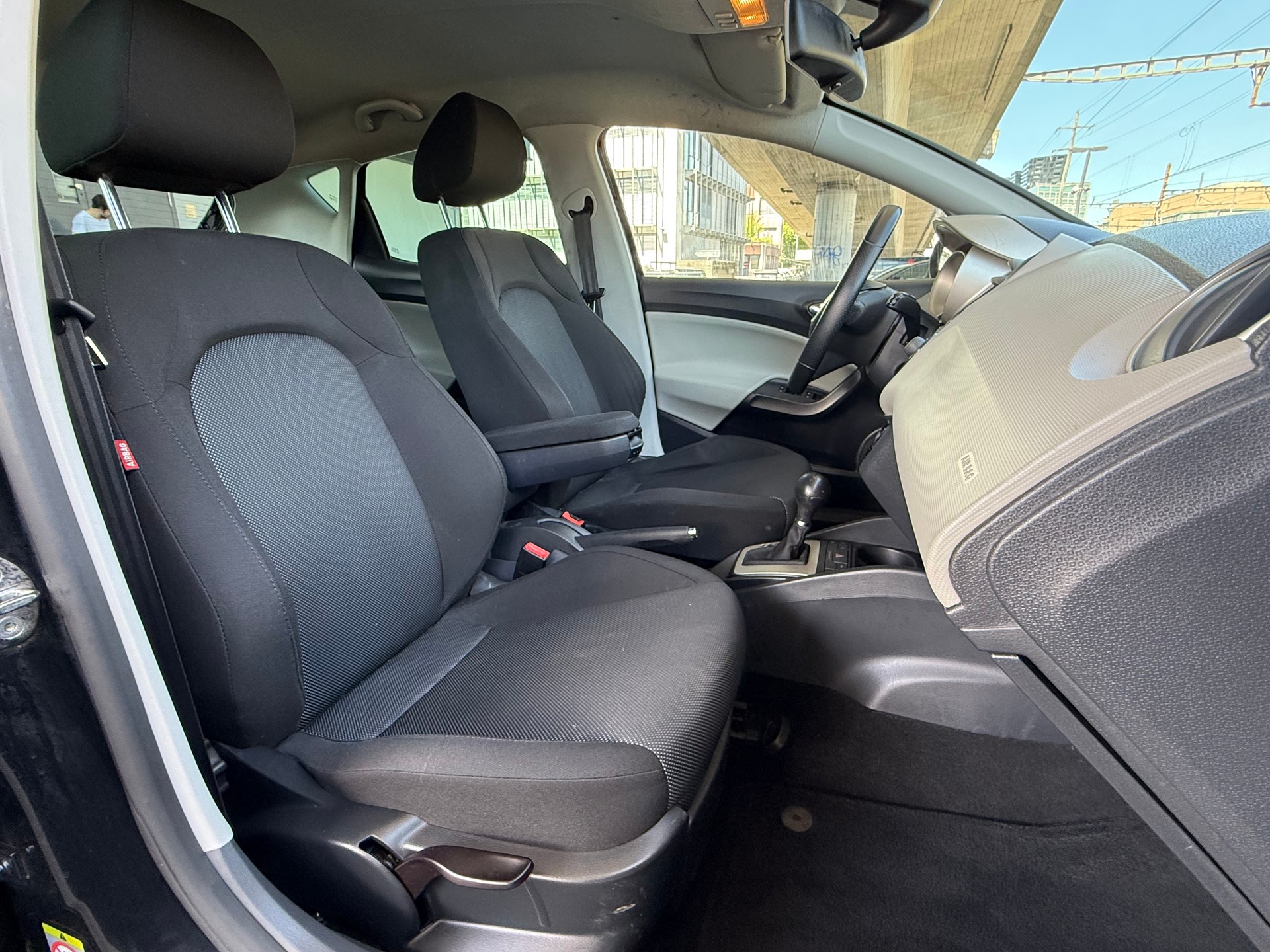 SEAT Ibiza 1.6 Style DSG-image-11