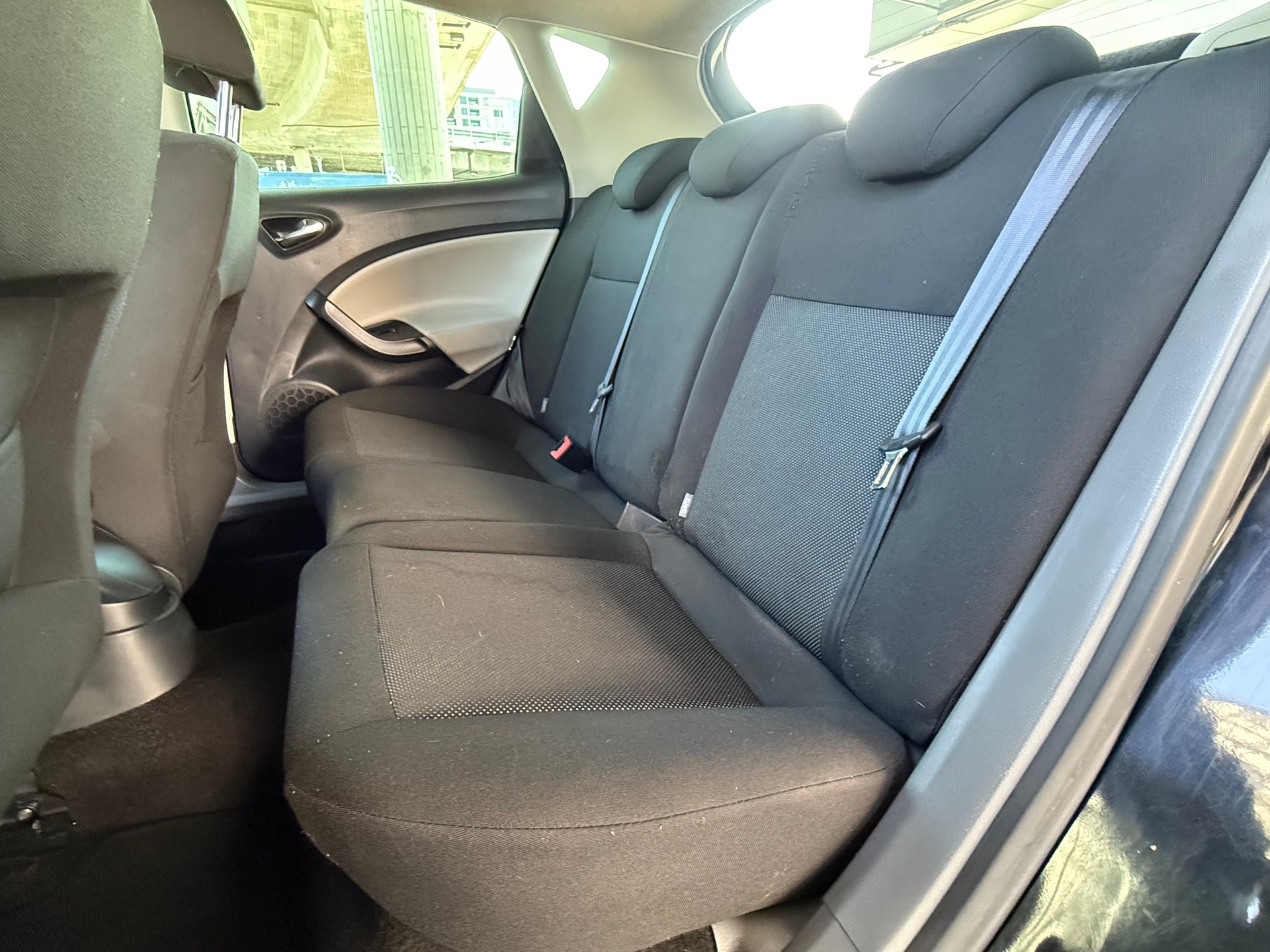 SEAT Ibiza 1.6 Style DSG-image-12