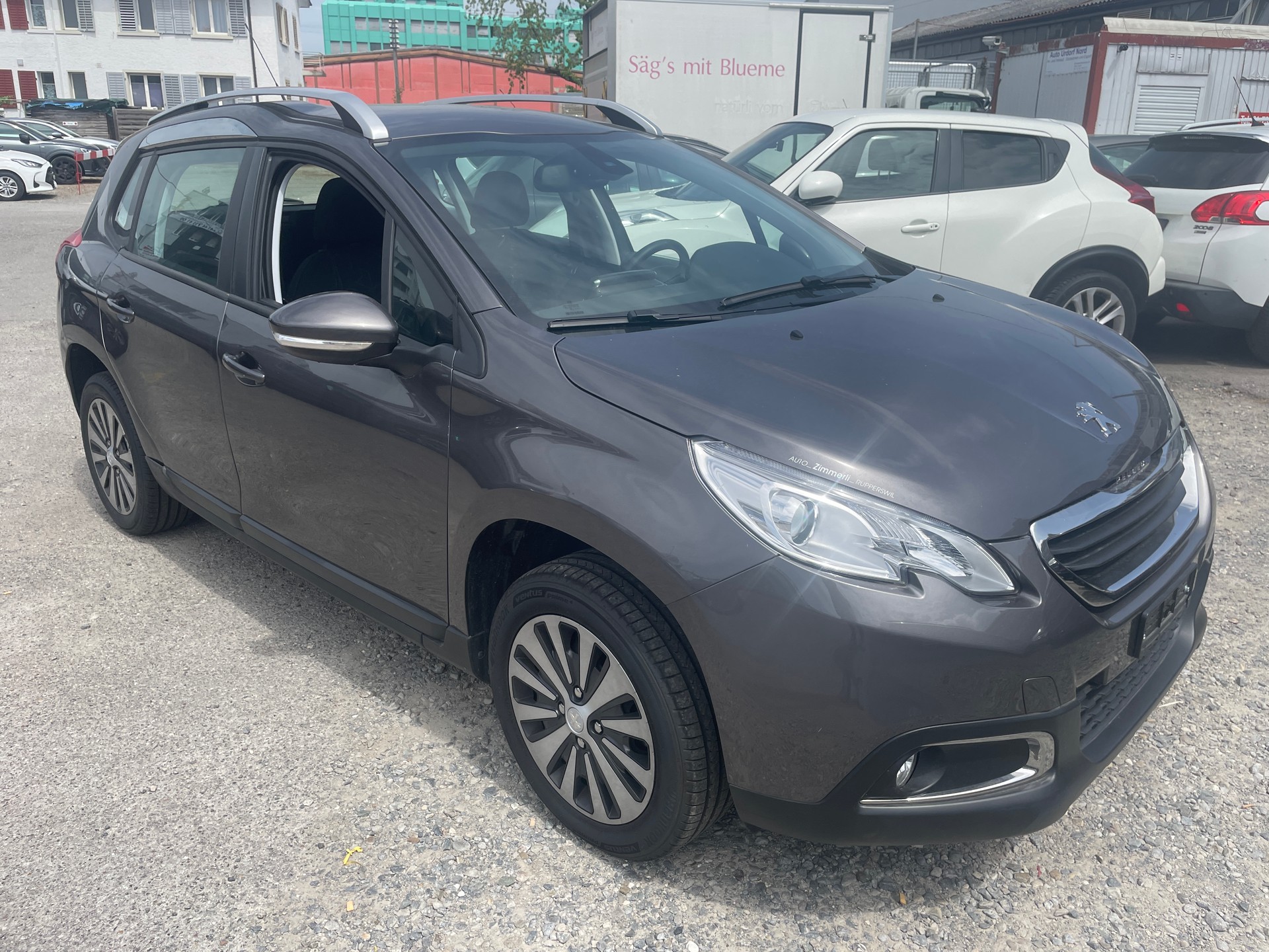 PEUGEOT 2008 1.6 e-HDi Style EGS6-image-2