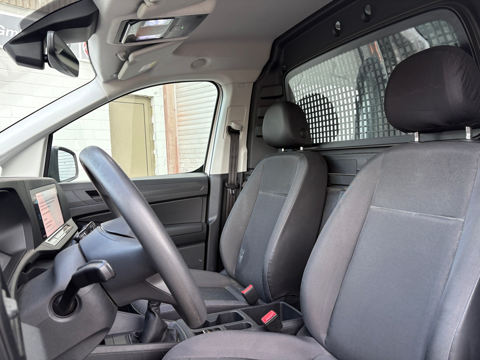 VW Caddy Cargo 2.0TDI Maxi-image-6