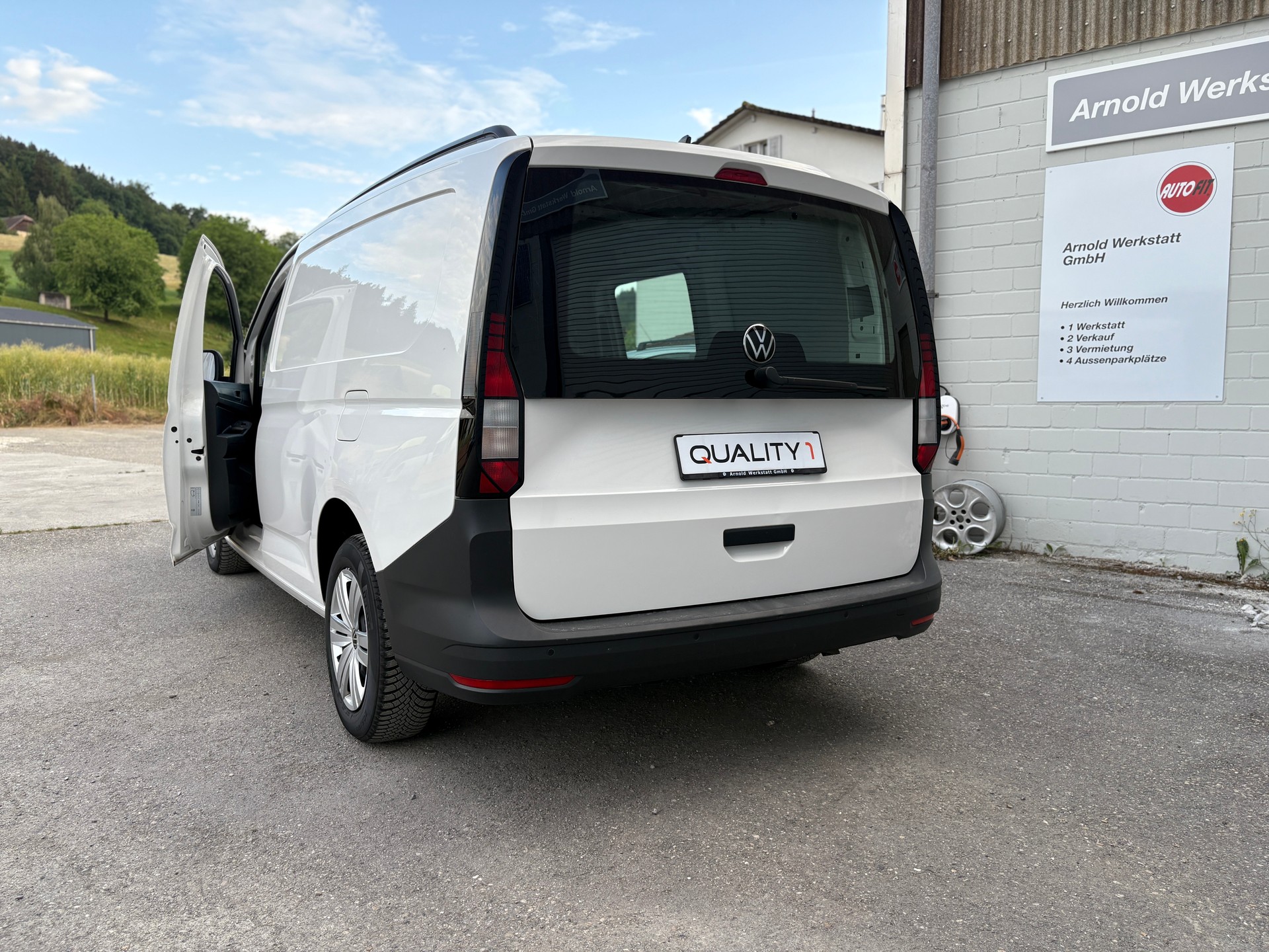 VW Caddy Cargo 2.0TDI Maxi-image-12