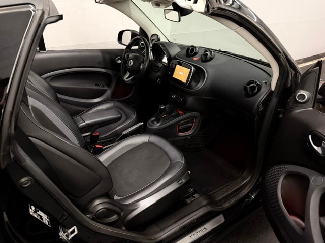 SMART fortwo Brabus Cabrio twinmatic-image-19