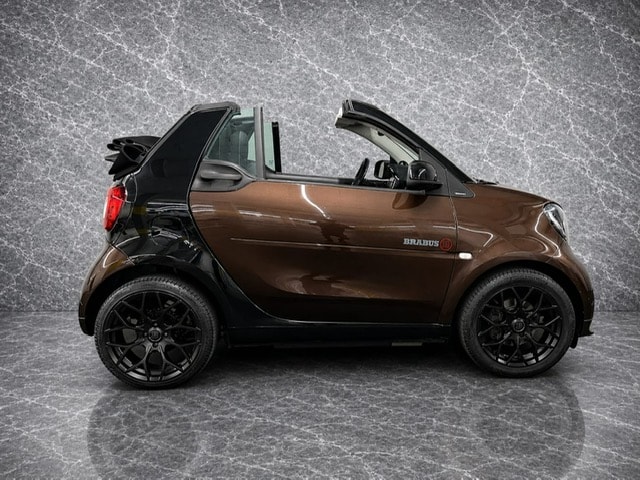 SMART fortwo Brabus Cabrio twinmatic-image-7
