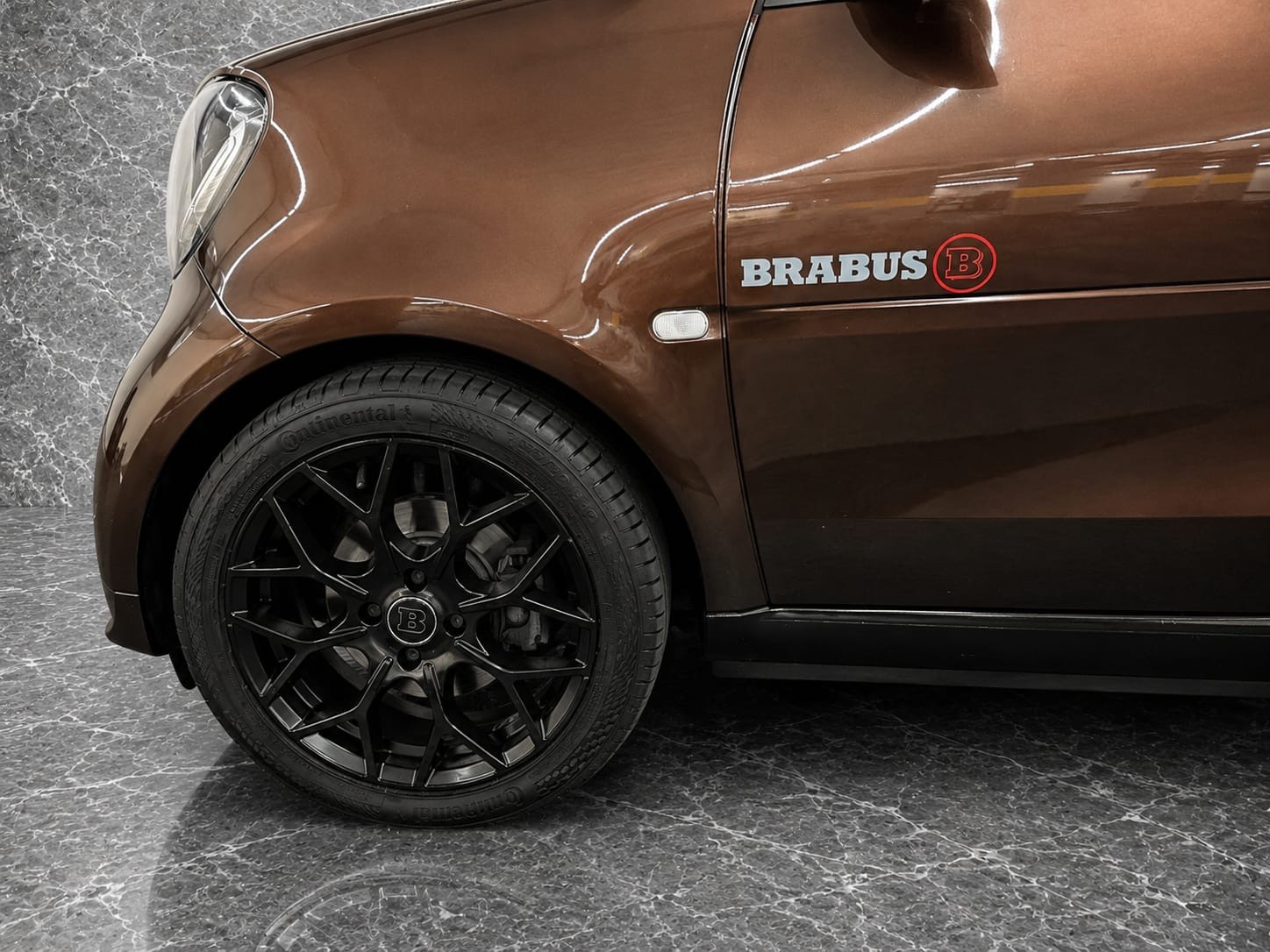 SMART fortwo Brabus Cabrio twinmatic-image-24