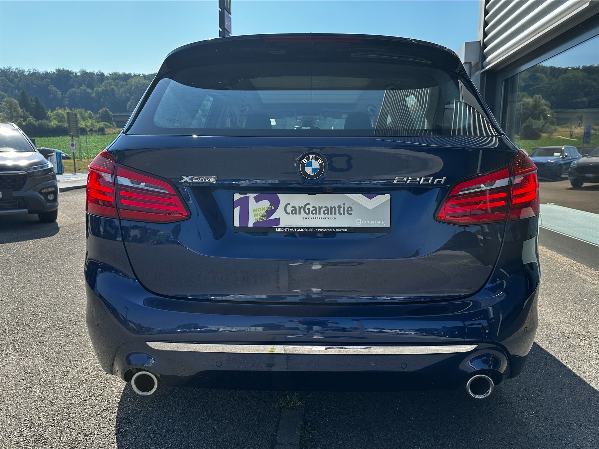 BMW 220d xDrive Active Tourer Steptronic Luxury Line-image-10