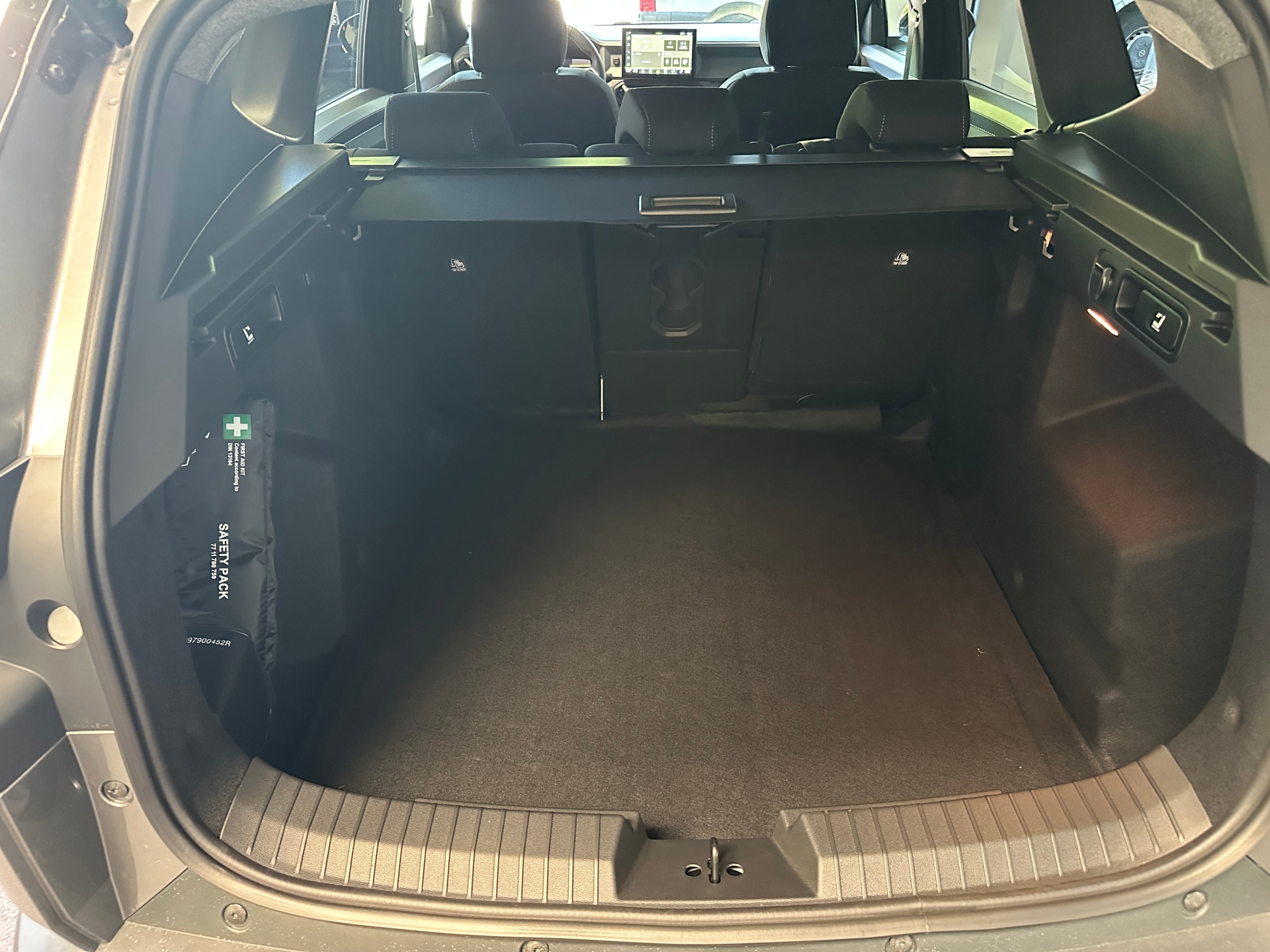 DACIA Bigster 1.2 Hybrid Journey 4WD-image-11
