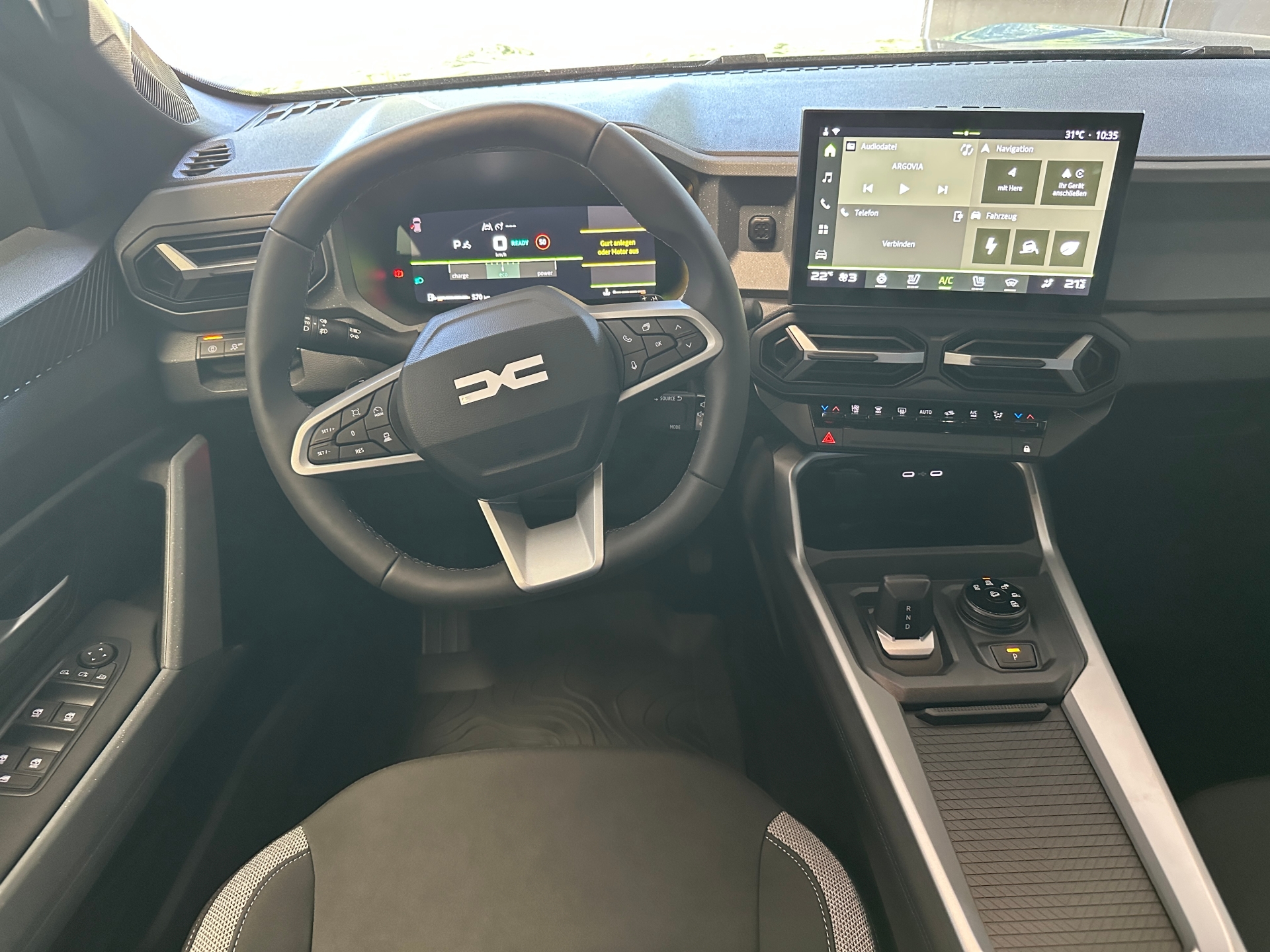 DACIA Bigster 1.2 Hybrid Journey 4WD-image-8