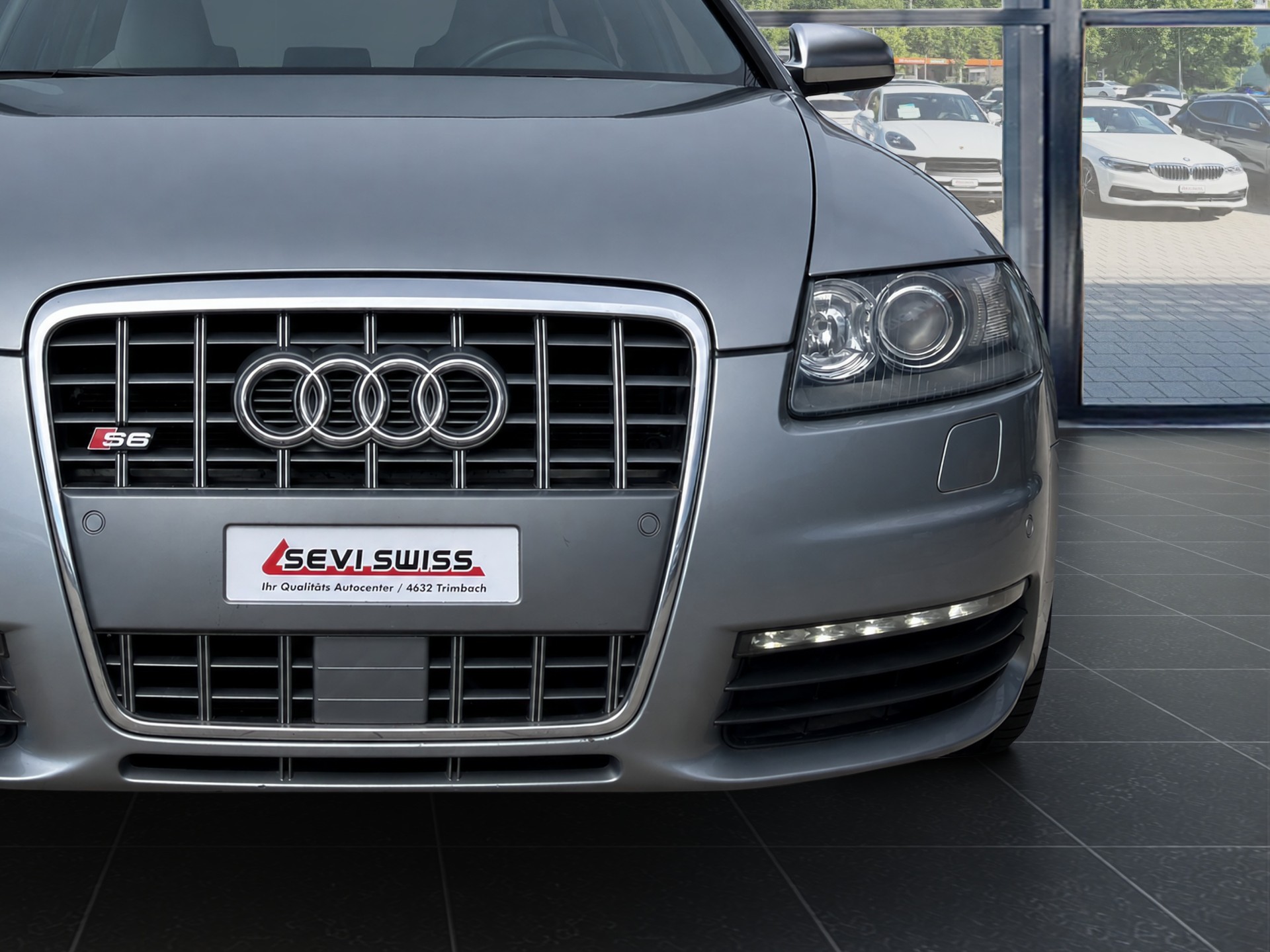 AUDI S6 Avant 5.2 V10 quattro tiptronic*Frisch ab MFK*-image-8