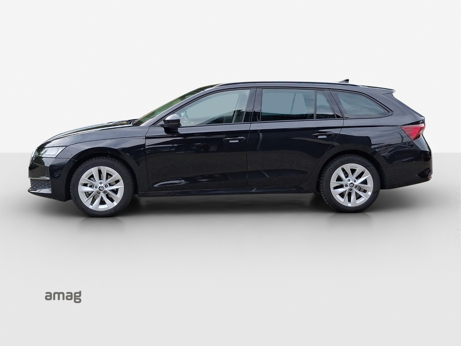 SKODA Octavia Combi 1.5 TSI mHEV DSG Dynamic-image-1