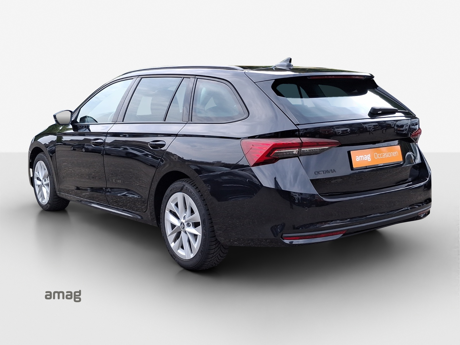 SKODA Octavia Combi 1.5 TSI mHEV DSG Dynamic-image-2