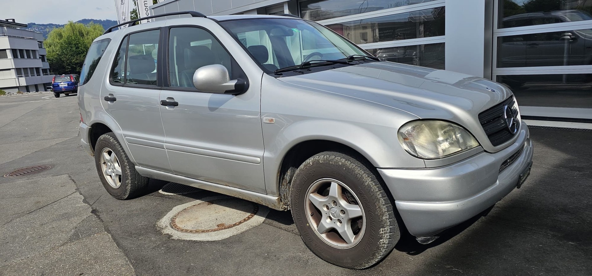 MERCEDES-BENZ ML 320 Automatic-image-1
