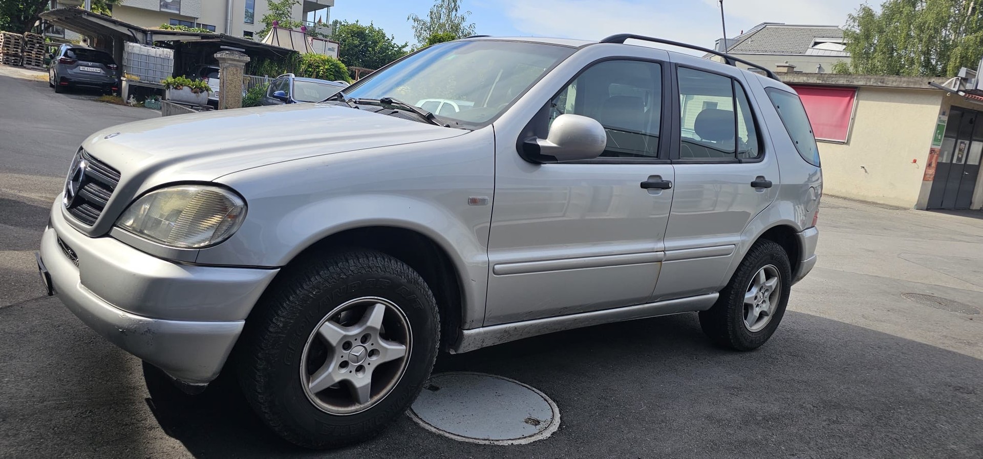 MERCEDES-BENZ ML 320 Automatic-image-2