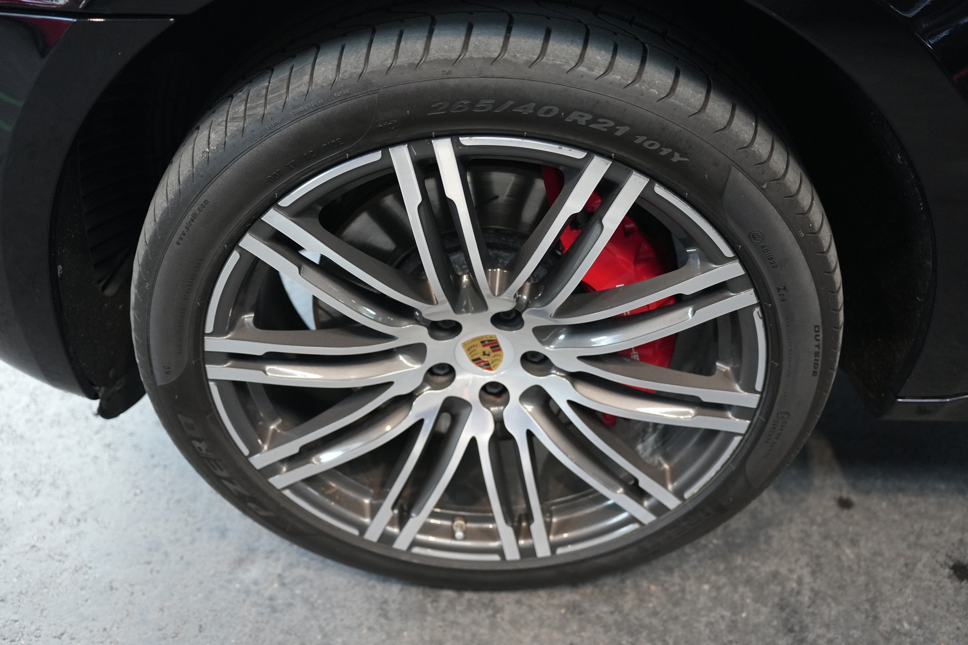 PORSCHE Macan Turbo Performance PDK-image-15