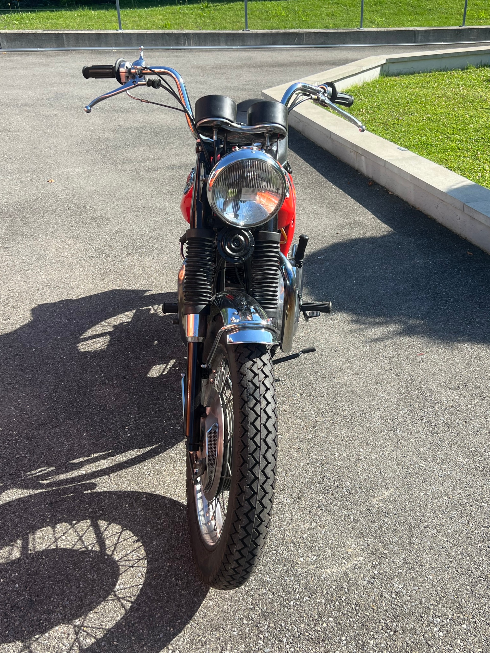 BSA Thunderbolt/lightning-image-2