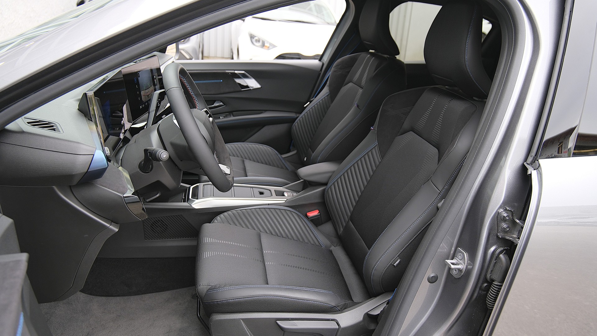 RENAULT Clio 1.8 E-Tech Esprit Alpine full hybrid " Vollausstattung "-image-3